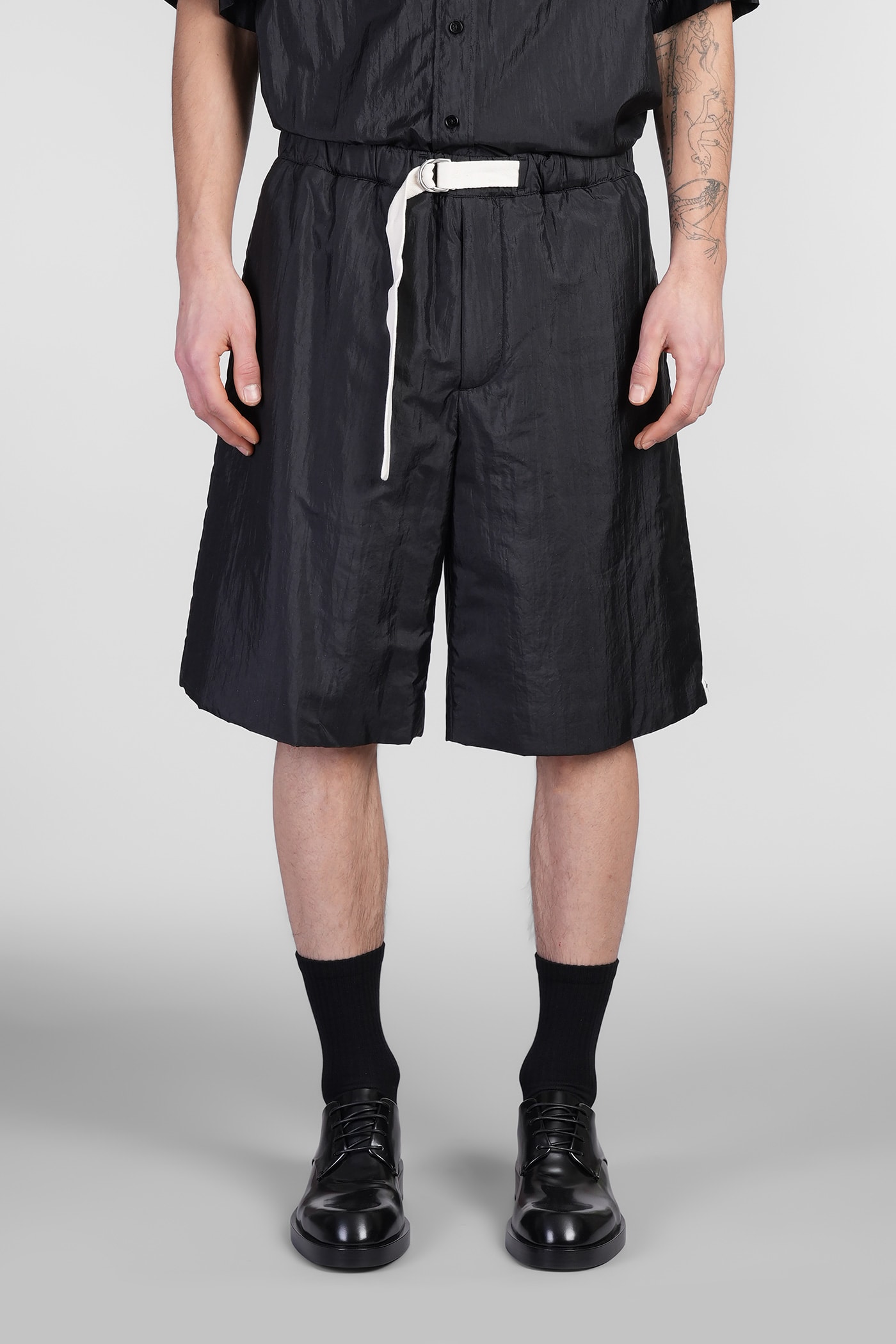 Jil Sander 45码黑色尼龙短裤