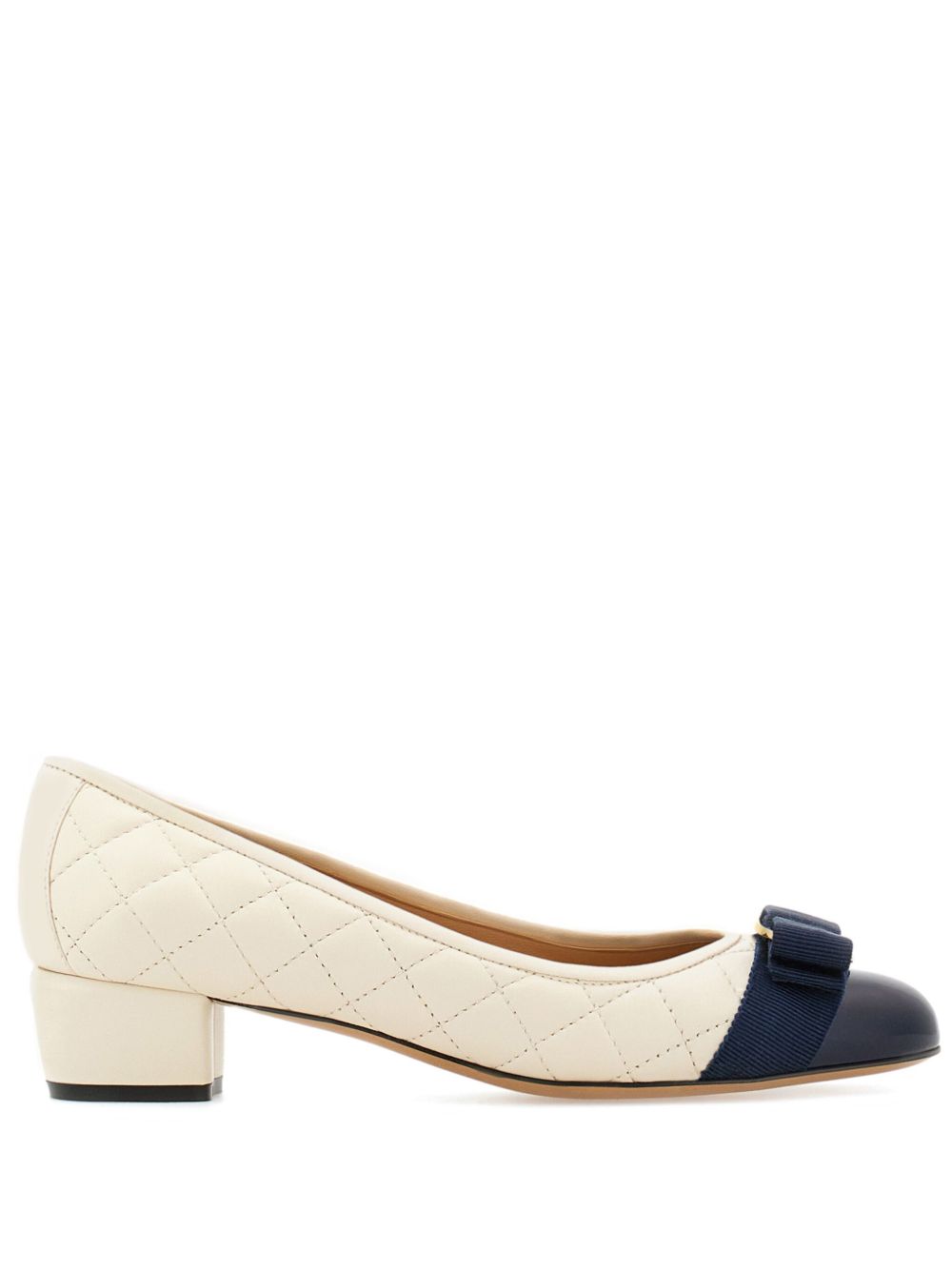 Ferragamo Vara 绗缝低跟鞋 - 中性色