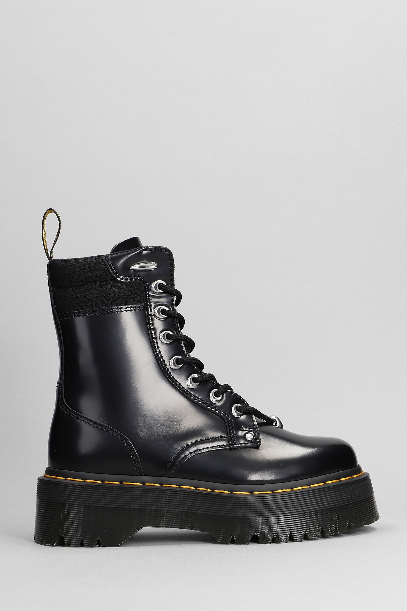 Dr. Martens Jadon II硬件皮革厚底靴