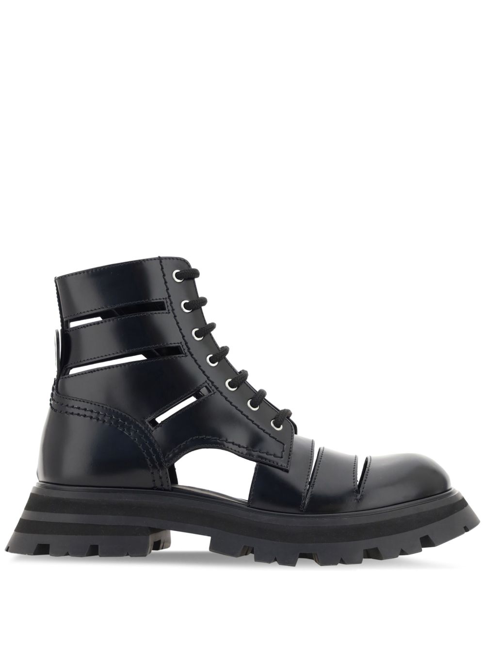 Alexander McQueen Wander 镂空工装靴 - 黑色