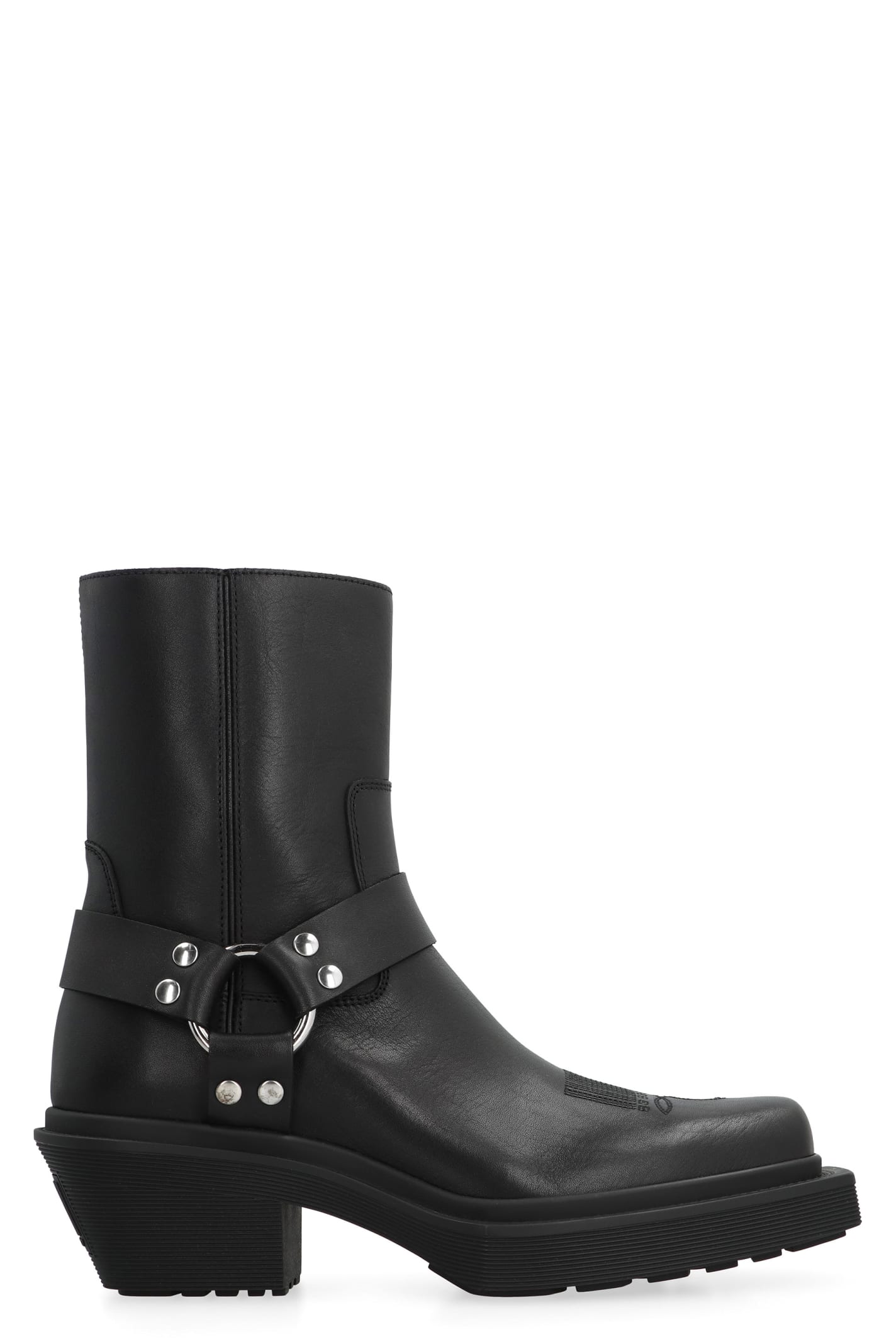 VETEMENTS 皮革牛仔靴