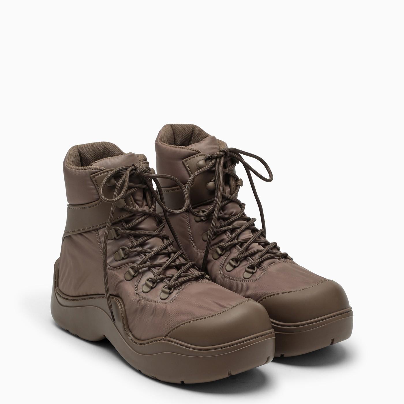 Bottega Veneta 棕色Puddle Bomber系带靴