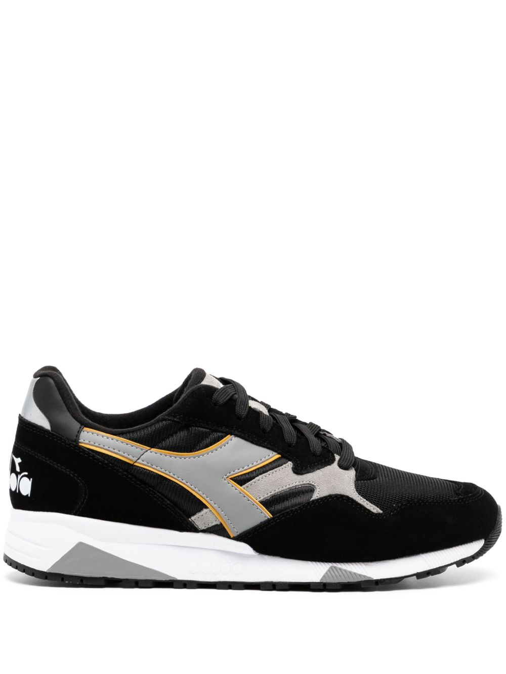 Diadora N902 运动鞋 - 黑色