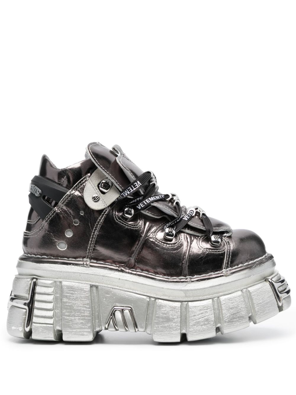 VETEMENTS 金属感厚底短靴 - 灰色