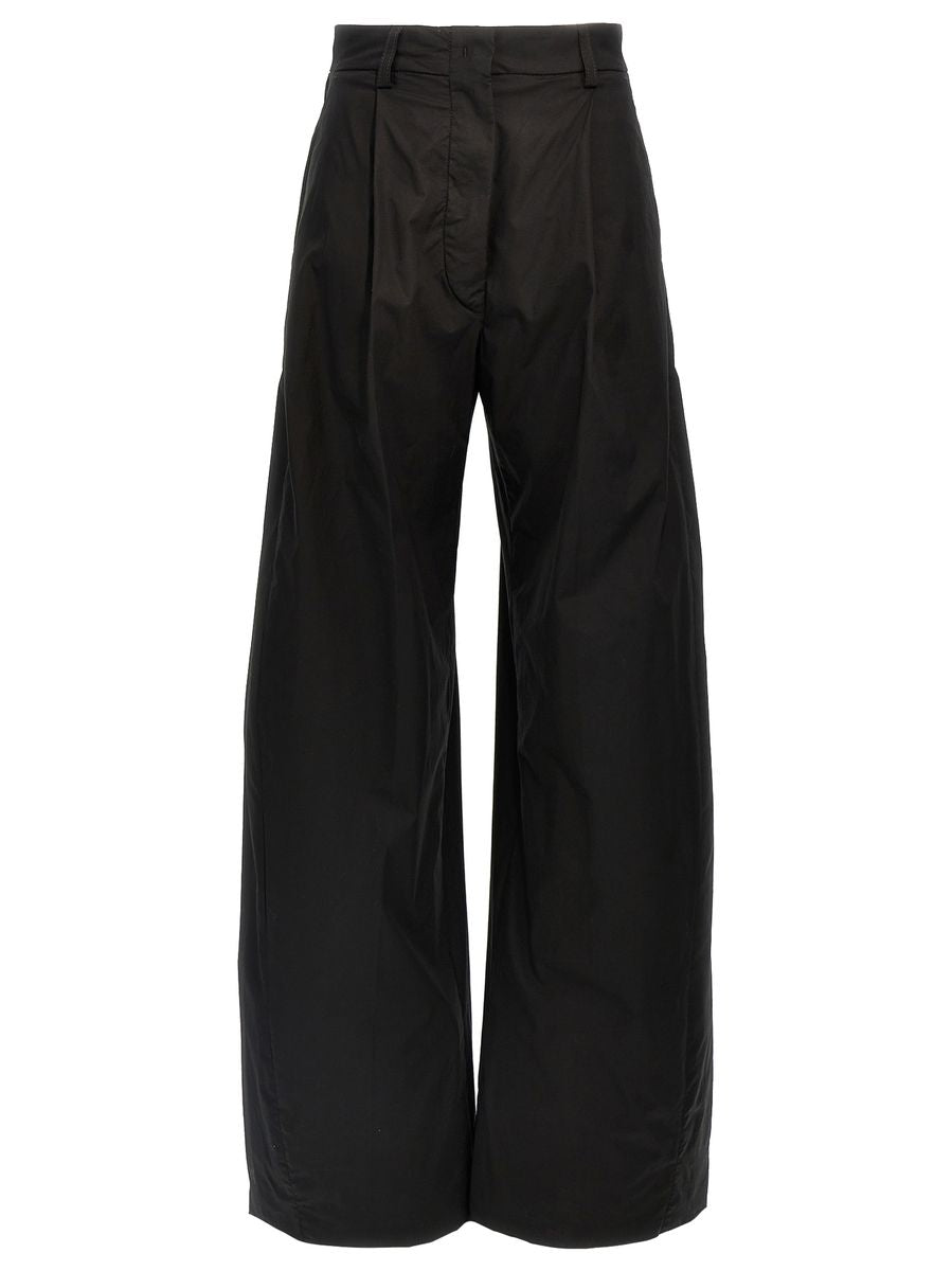 The Latest 'Billie' Pants