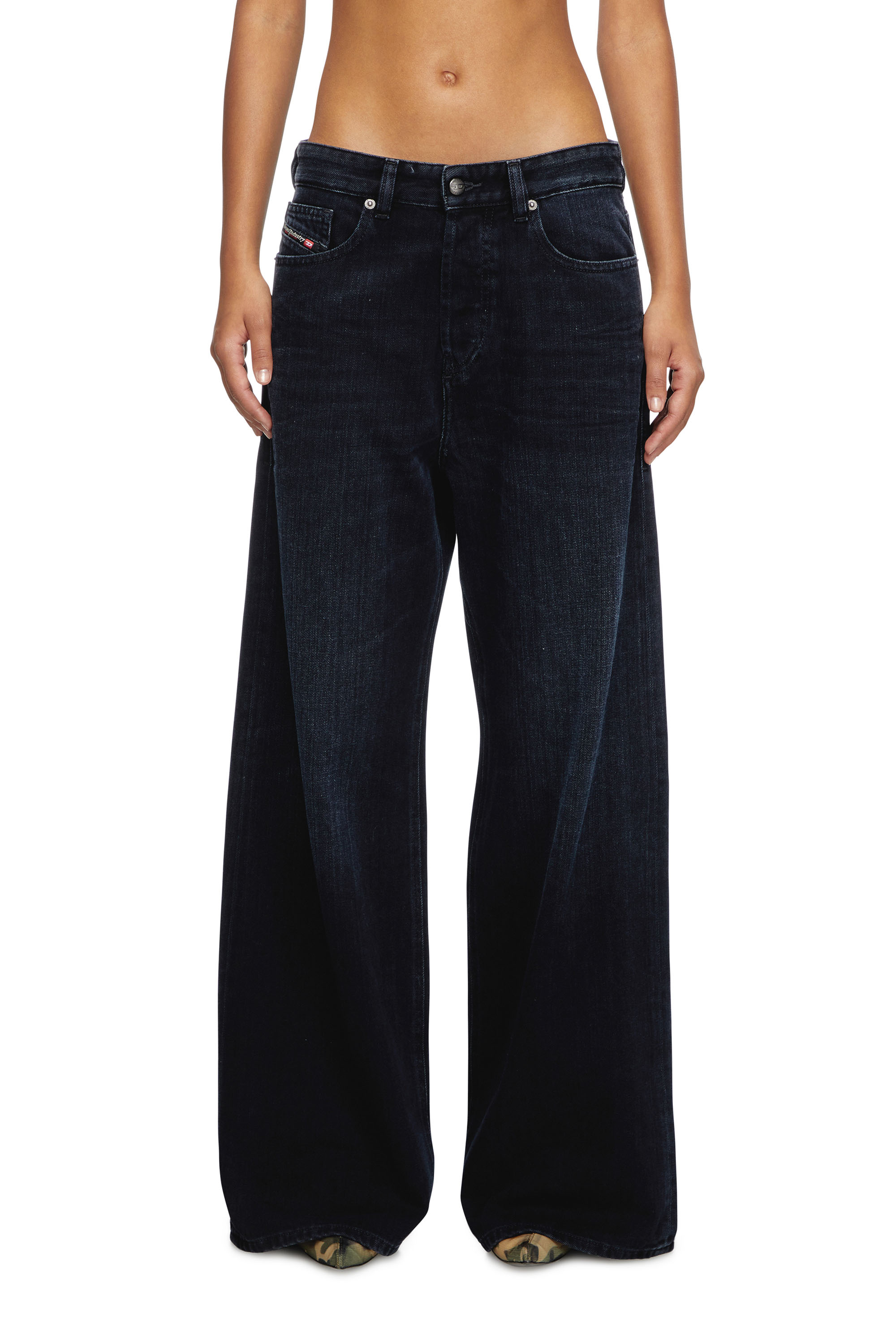 Diesel - Relaxed Jeans - 1996 D-Sire - Jeans - Woman - Blue