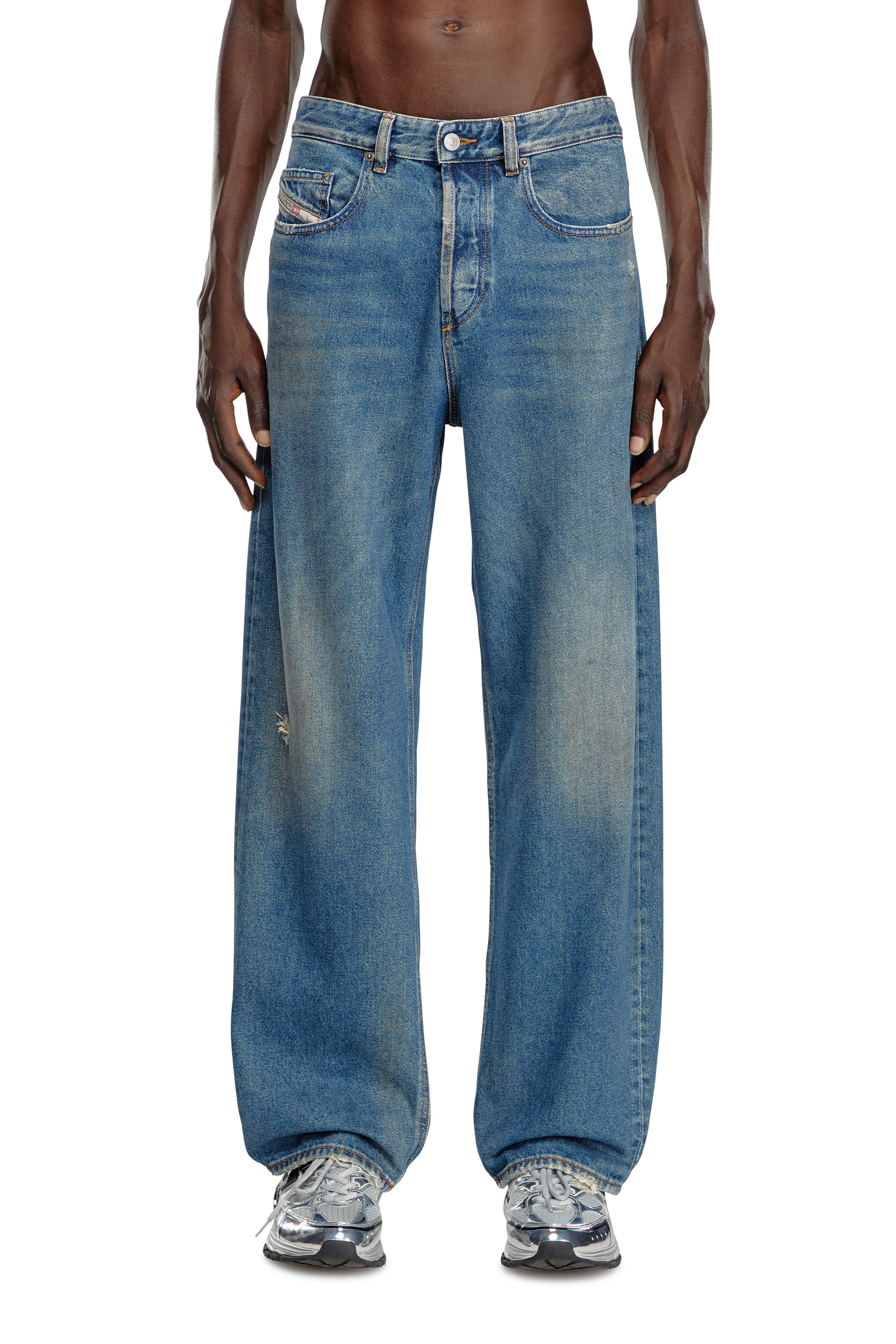 Diesel - Relaxed Jeans - 2001 D-Macro - Jeans - Man - Blue