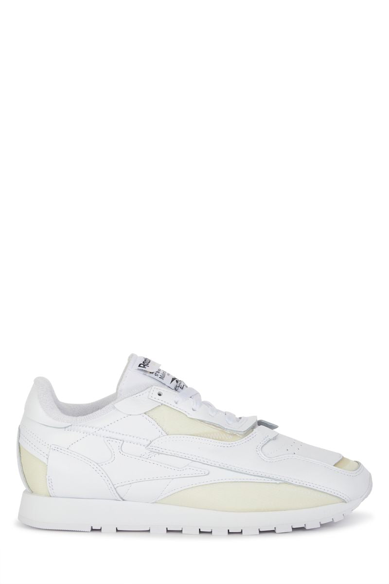 Reebok Sneakers