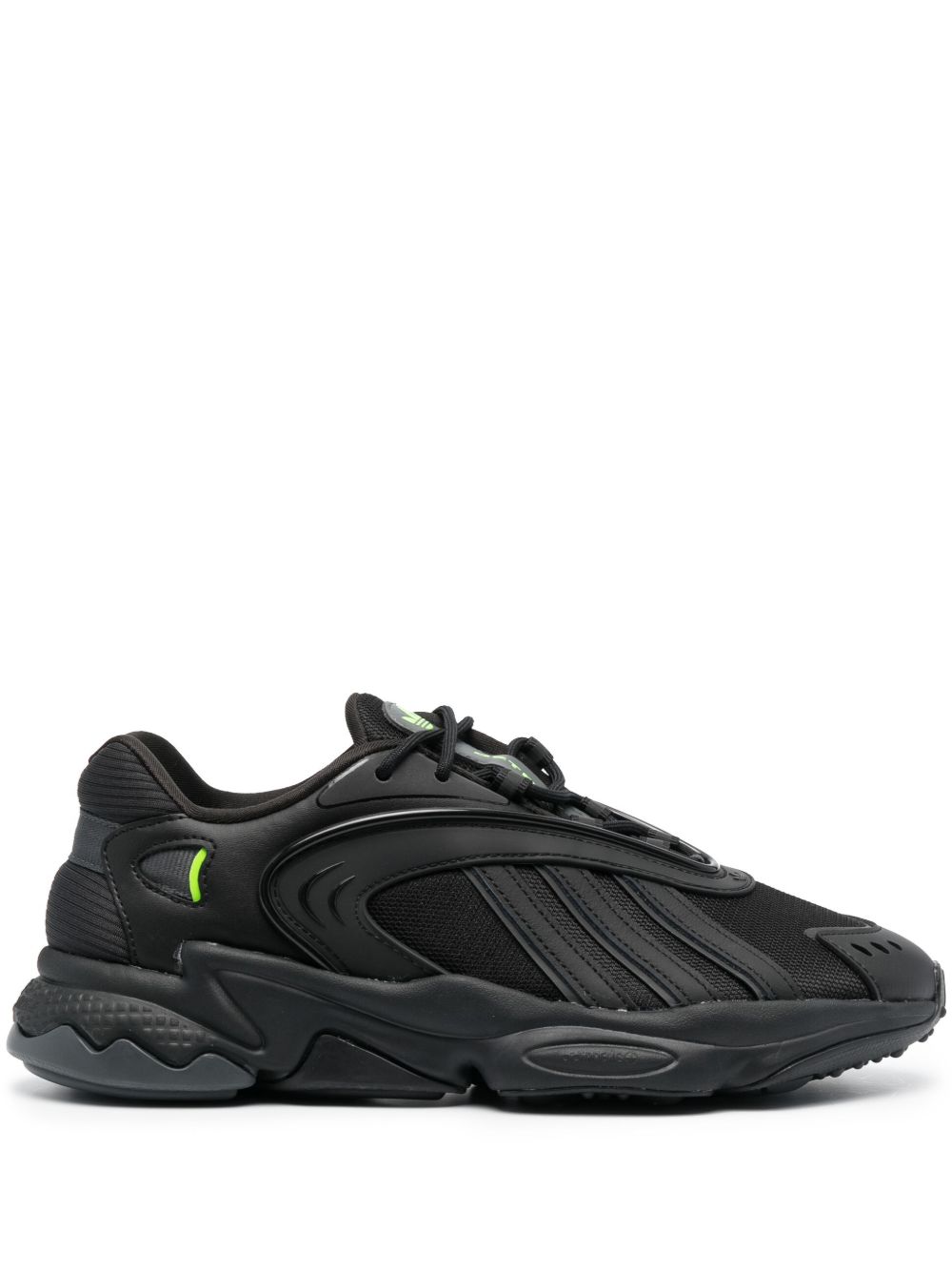 adidas 条纹细节低帮运动鞋 - 黑色