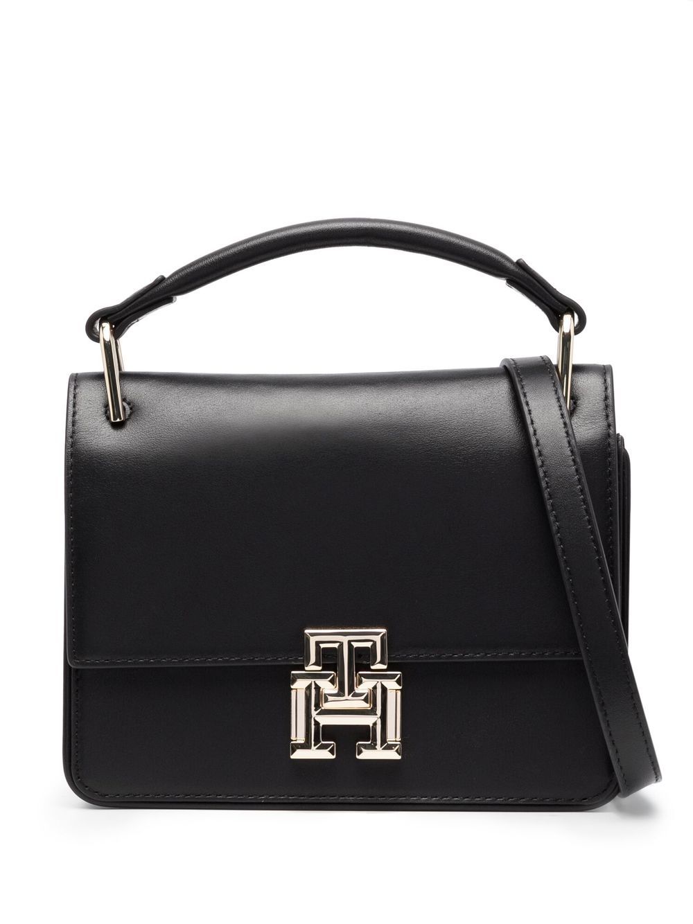 Tommy Hilfiger 经典标牌皮质斜挎包 - 黑色