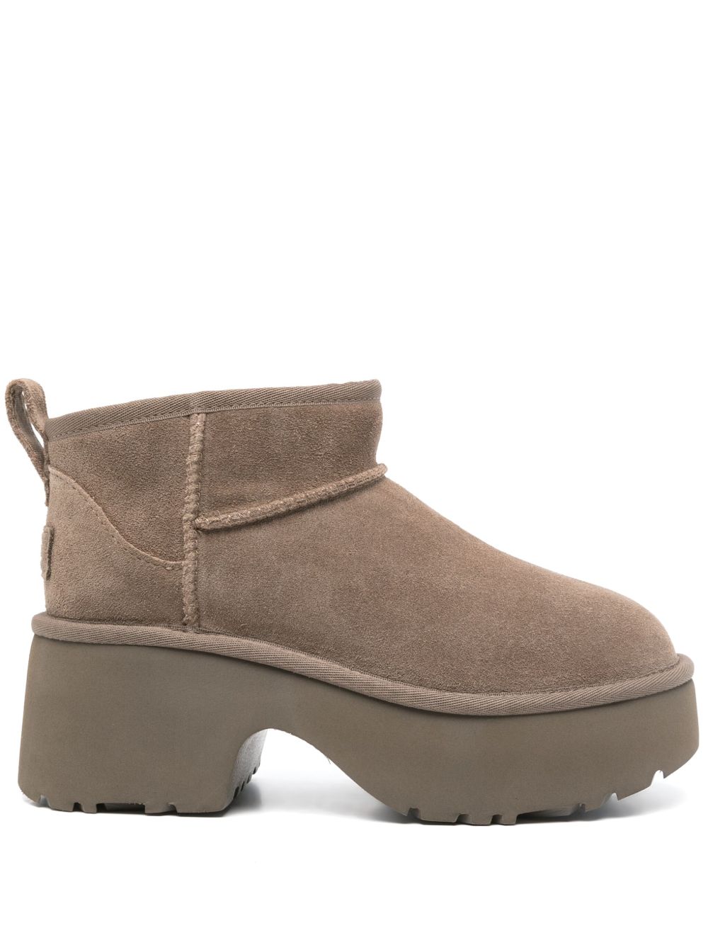 UGG Classic Ultra Mini New Heights 靴子 - 褐色