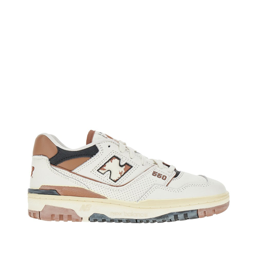 NEW BALANCE 做旧效果550女款运动鞋