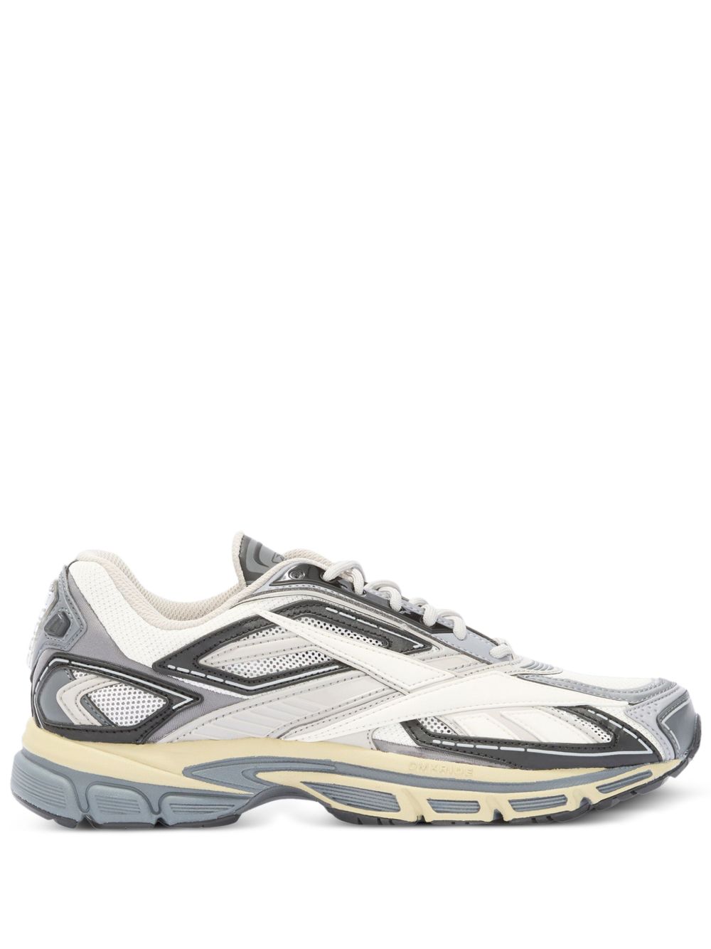 Reebok LTD Premier Road Ultra 运动鞋 - 灰色