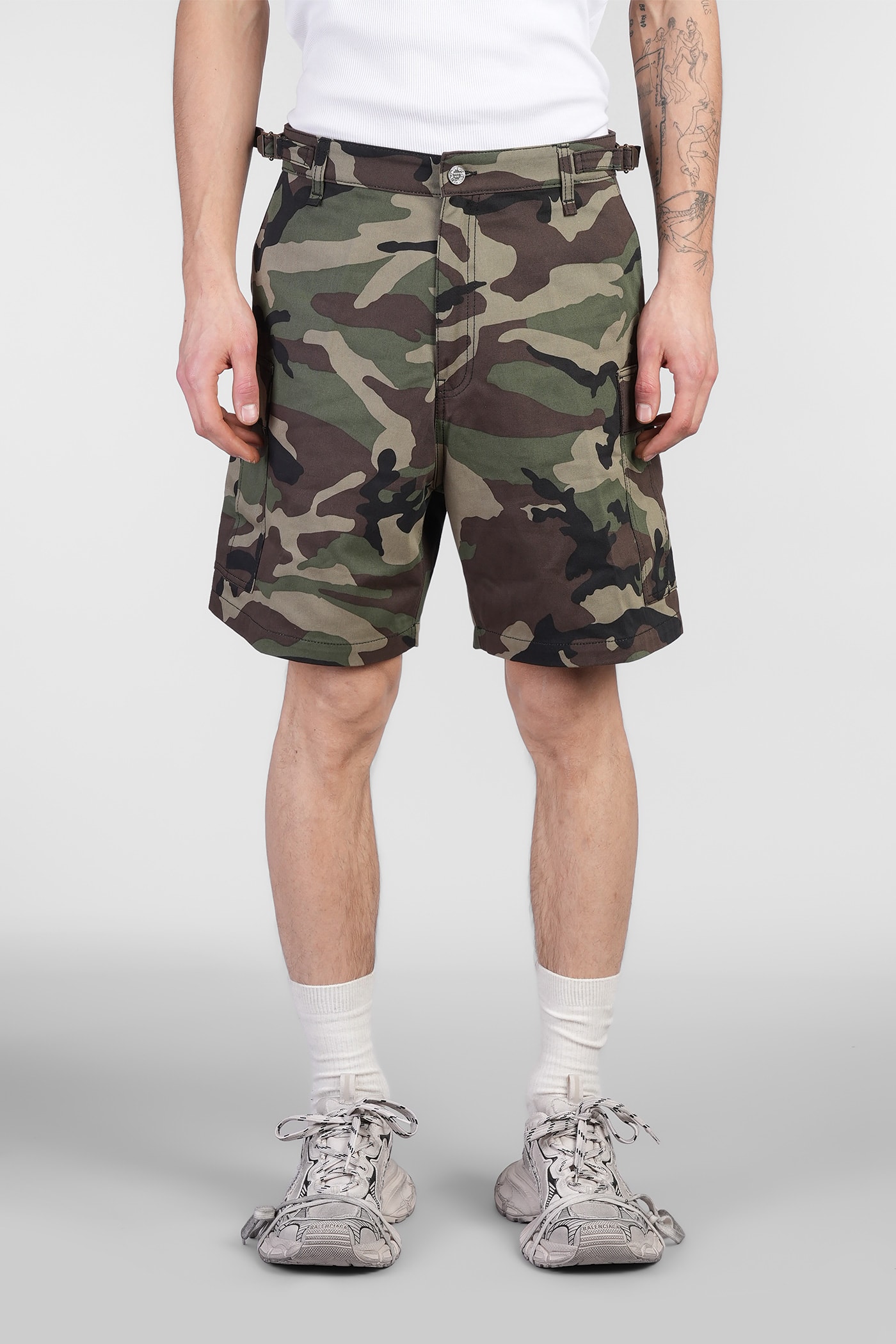 VETEMENTS Shorts In Camouflage Cotton