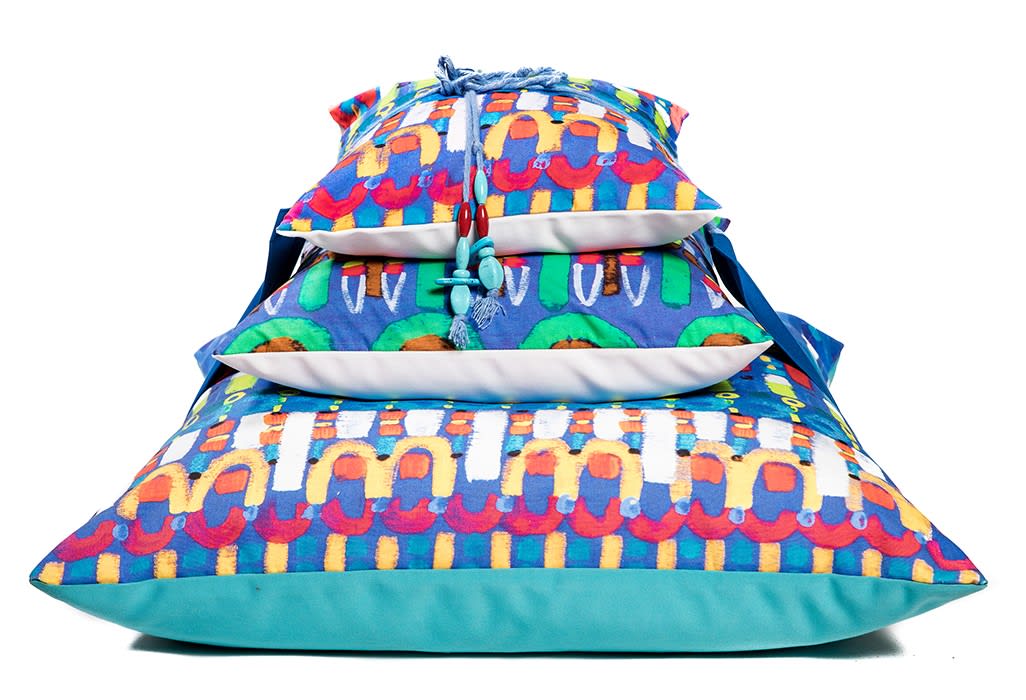 Le Botteghe su Gologone Pyramid Cushions 80x80 + 50x50 + 40x40 X H 60 Cm