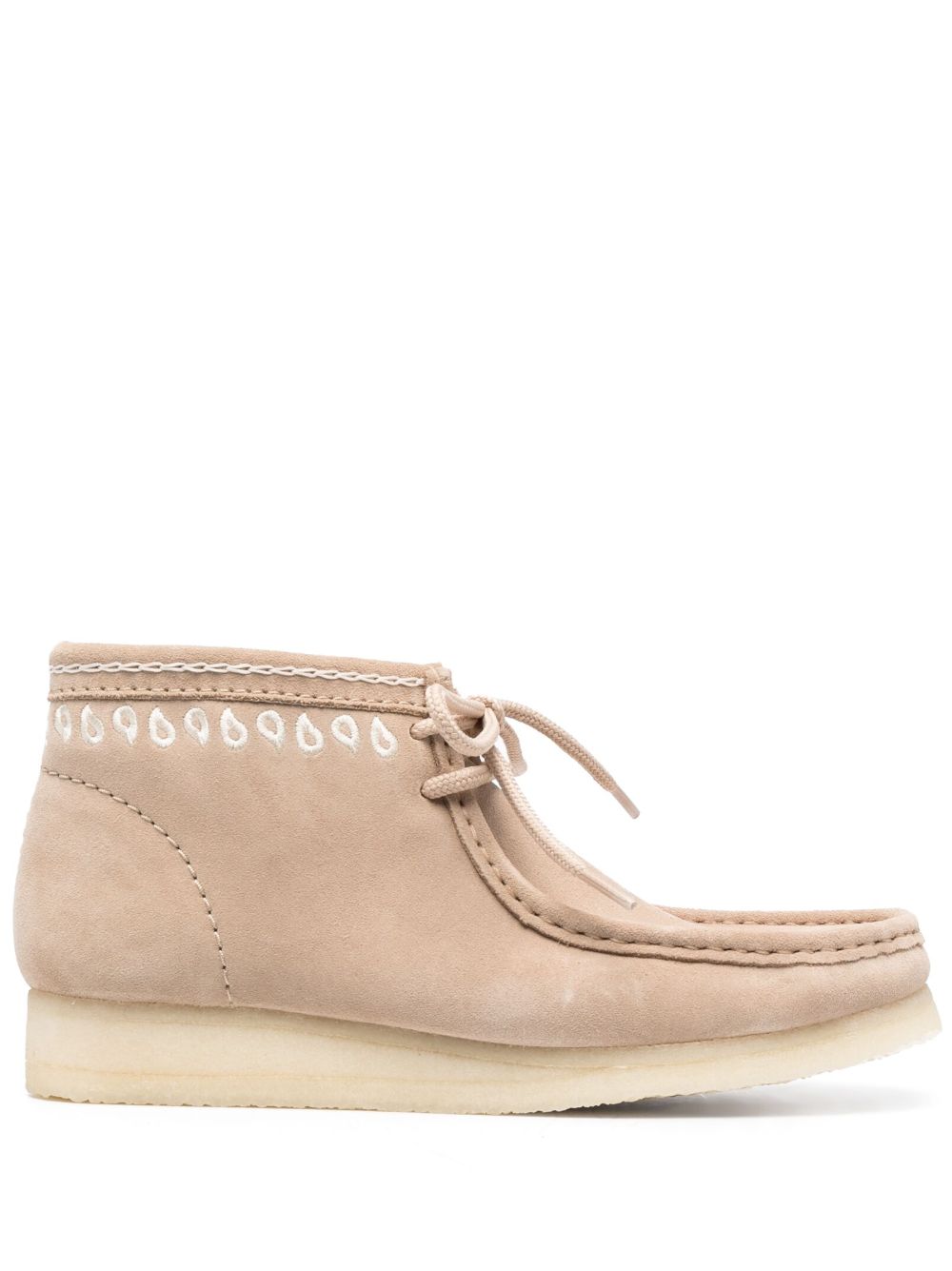 Clarks Originals Wallabee 绒面皮短靴 - 中性色