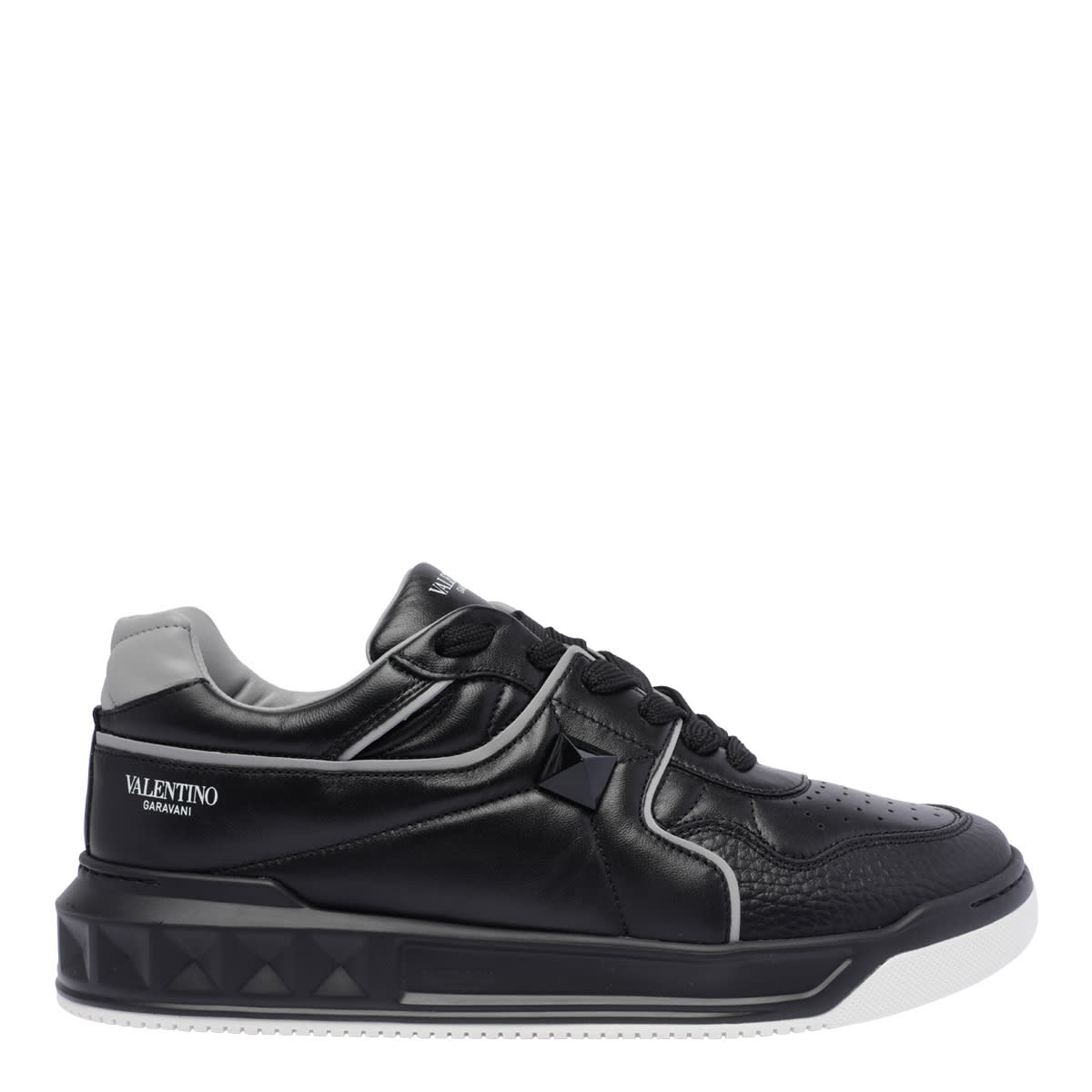 Valentino Garavani One Stud Low-top Sneakers