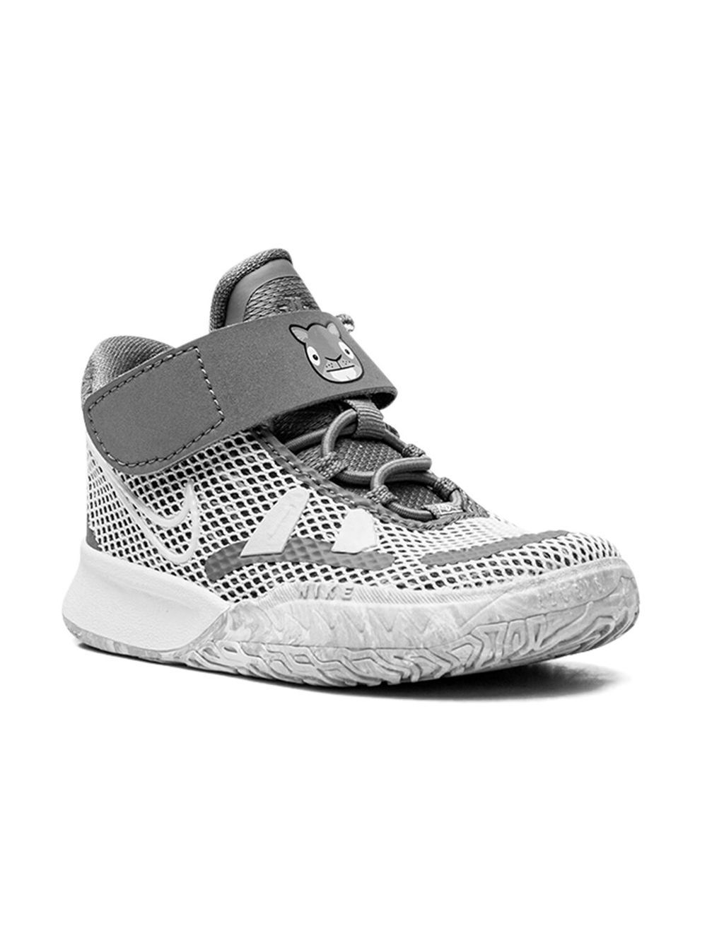 Nike Kids Kyrie 7 SE TD Chip 运动鞋 - 灰色