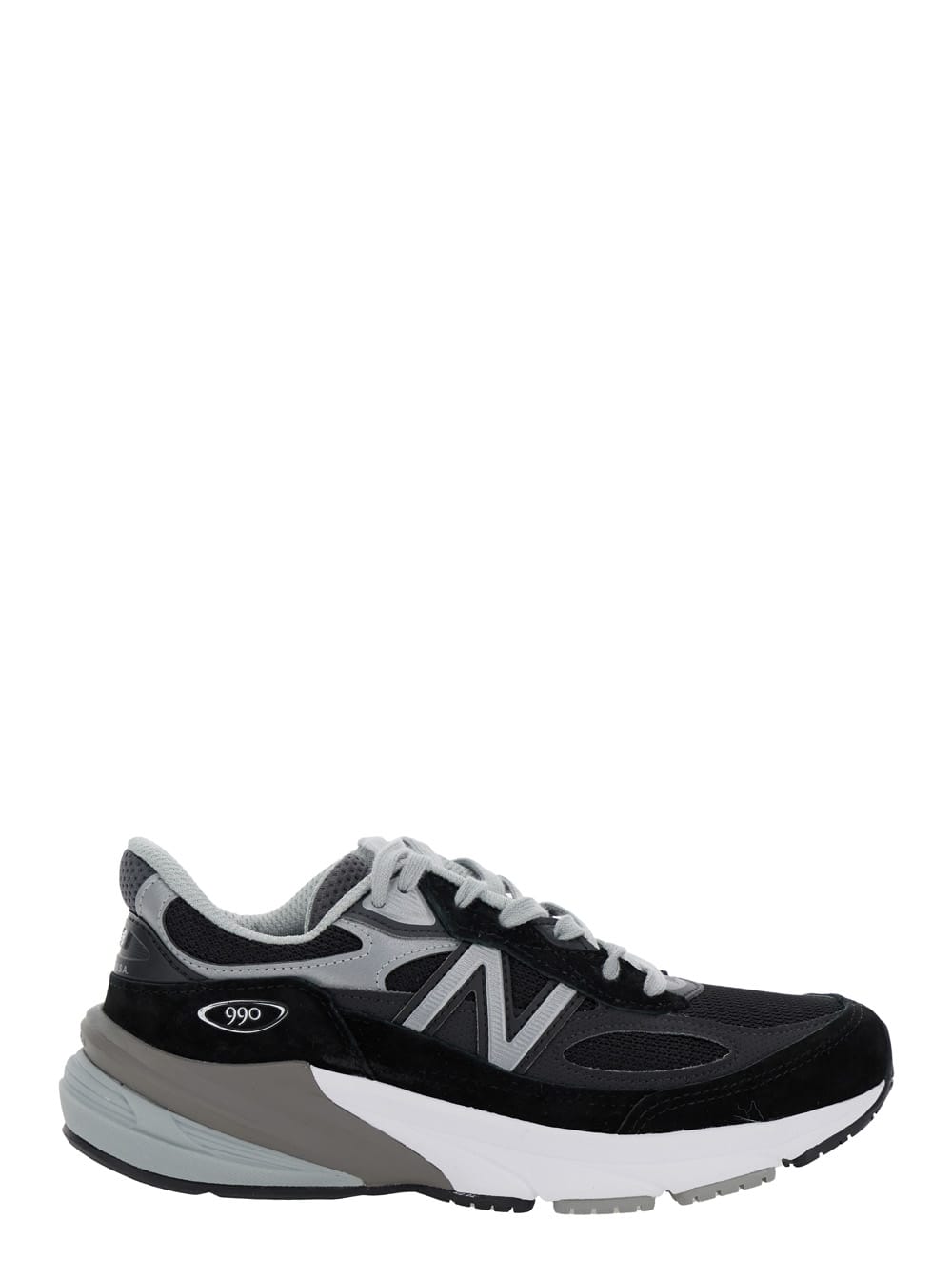 New Balance黑色低帮运动鞋，带有绒面革和科技面料Woman标志细节