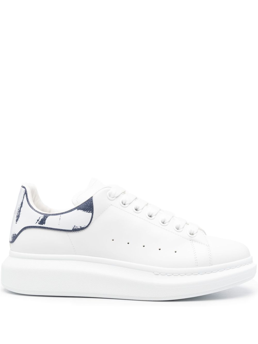 Alexander McQueen Oversized 皮质运动鞋 - 白色