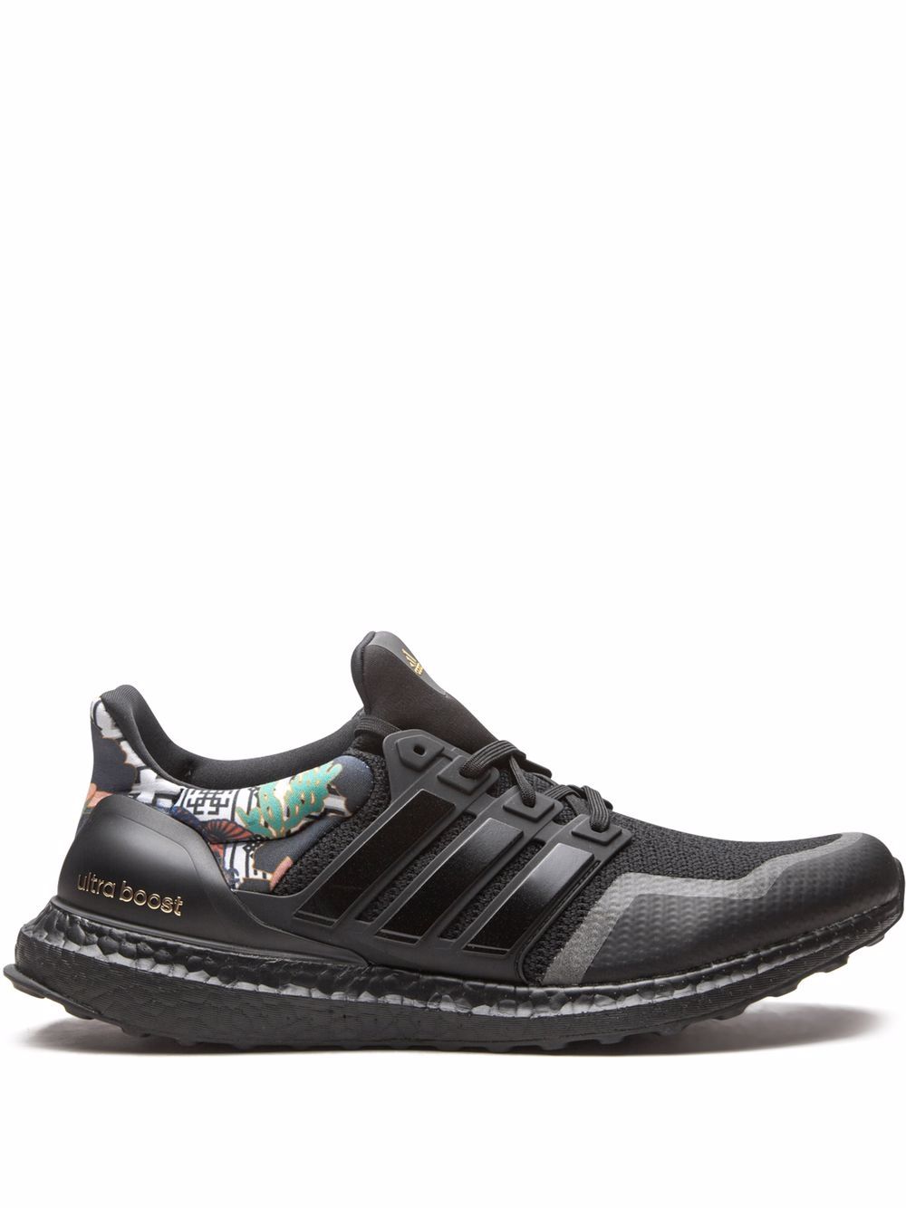 adidas UltraBoost DNA 运动鞋 - 黑色