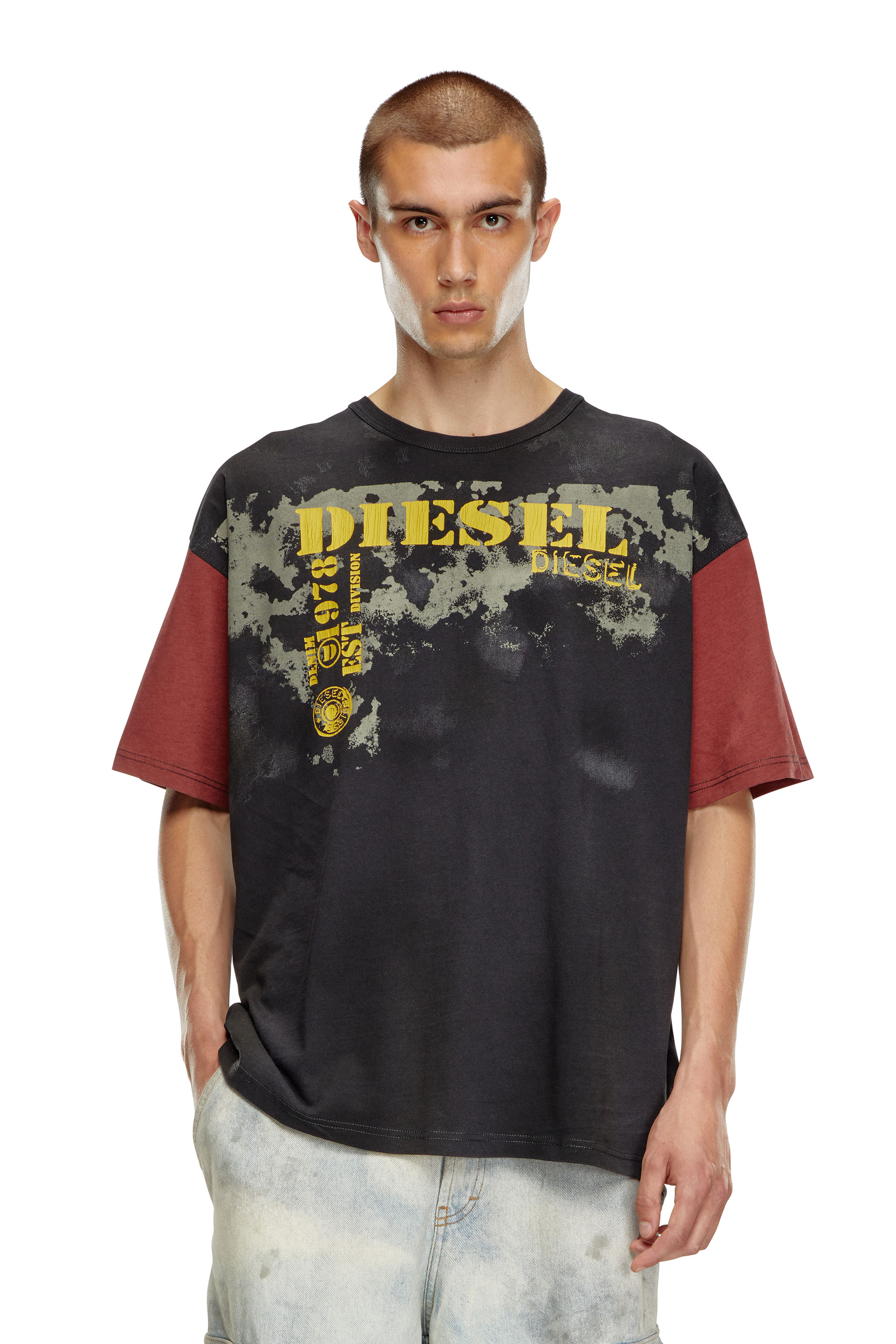 Diesel - Colour-block T-shirt with dirty effects - T-Shirts - Man - Multicolor
