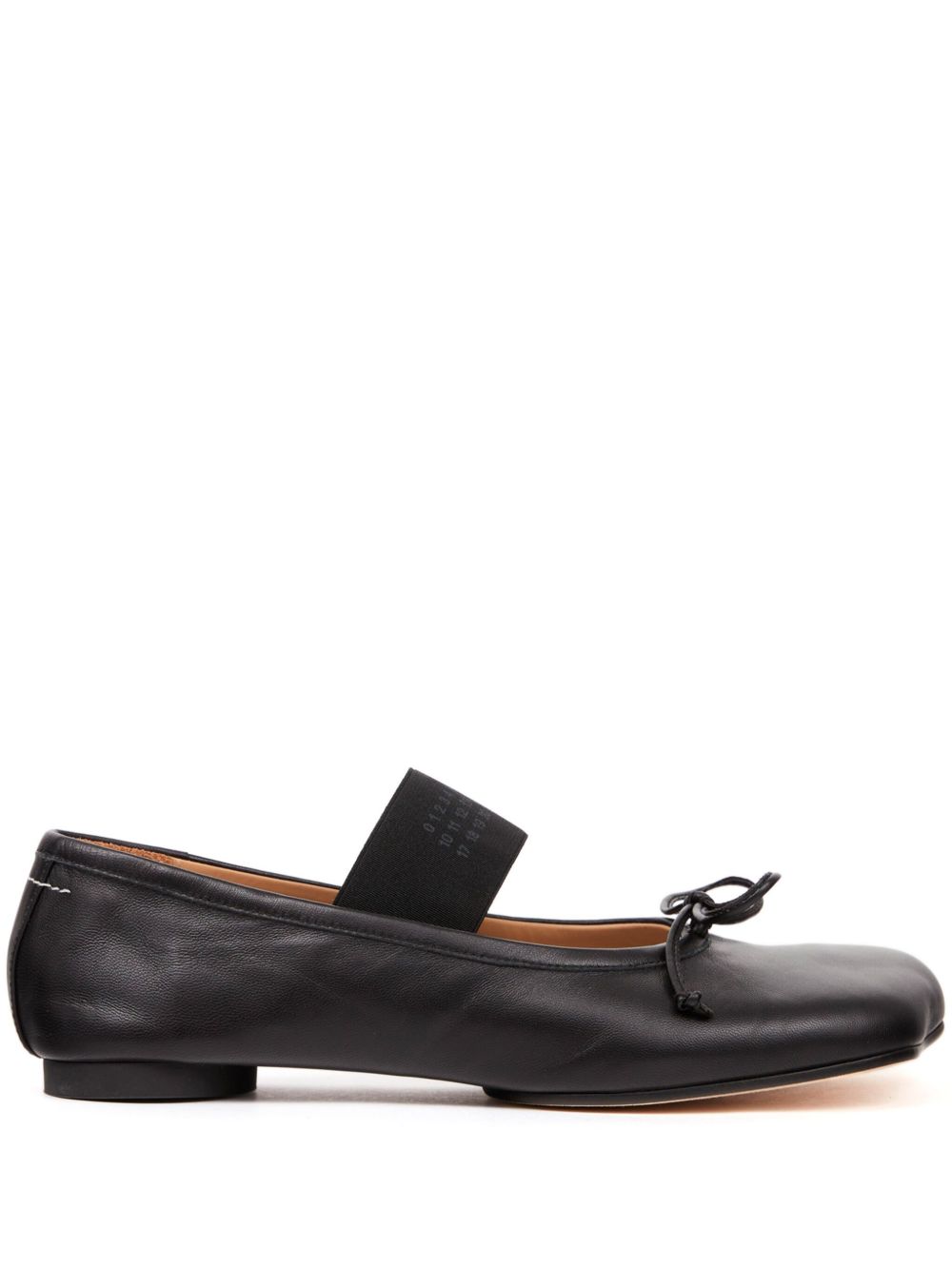 MM6 Maison Margiela Anatomic Numbers 图案皮质平底鞋 - 黑色