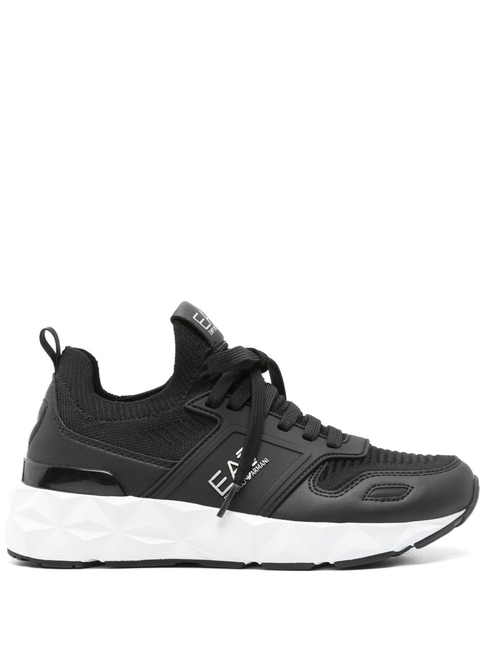 Ea7 Emporio Armani logo压纹运动鞋 - 黑色