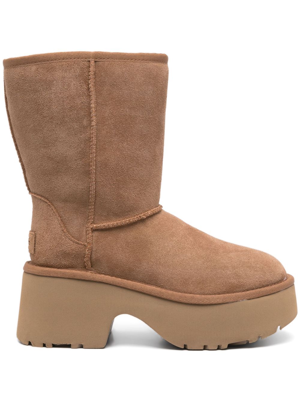 UGG Classic Short New Heights 靴子 - 褐色
