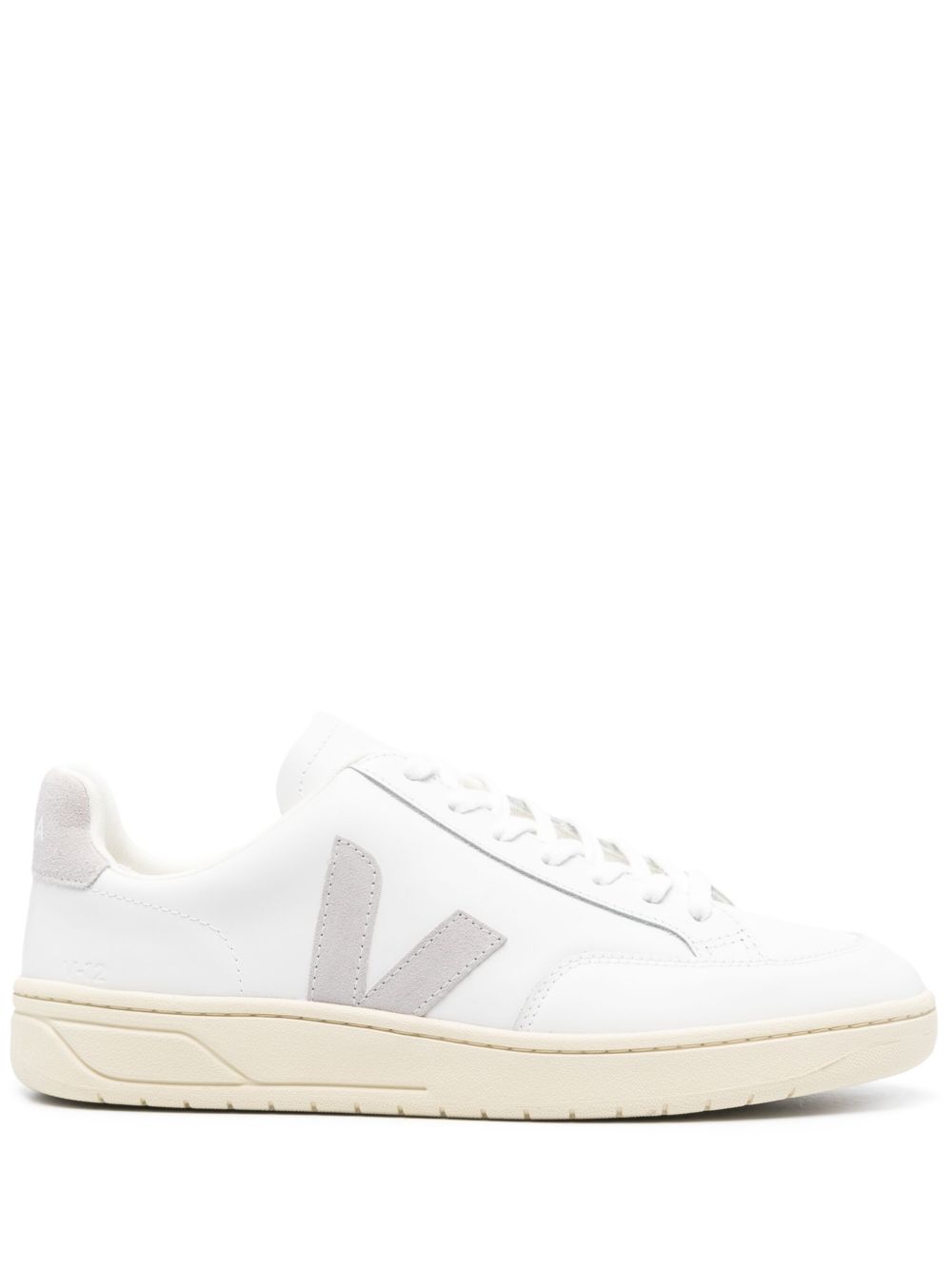 VEJA V-12 皮质运动鞋 - 白色