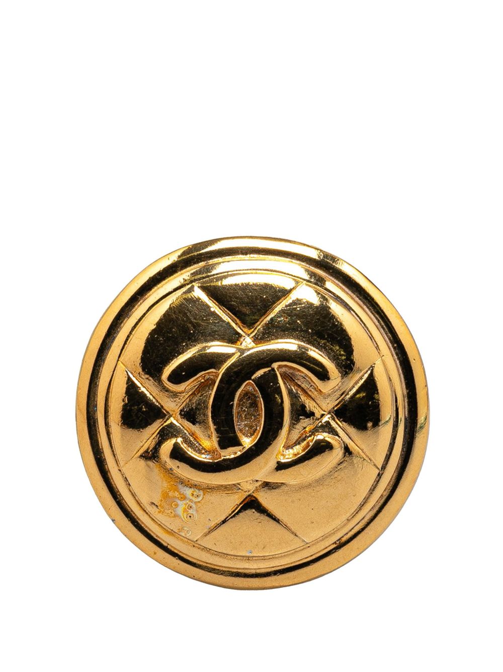 CHANEL Pre-Owned 镀金 CC 绗缝圆形胸针（1970-1980年典藏款） - 金色