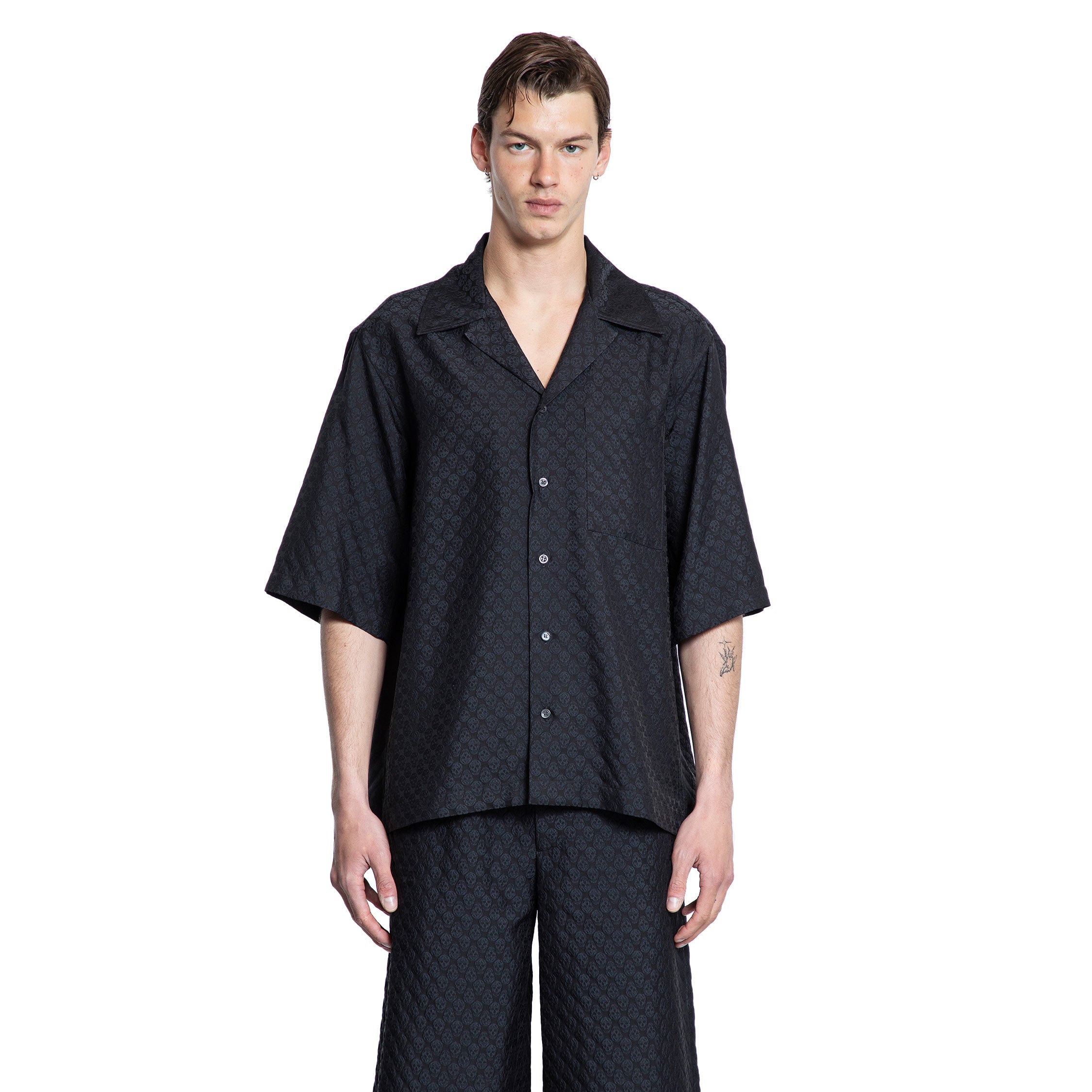 ALEXANDER MCQUEEN MAN BLACK SHIRTS