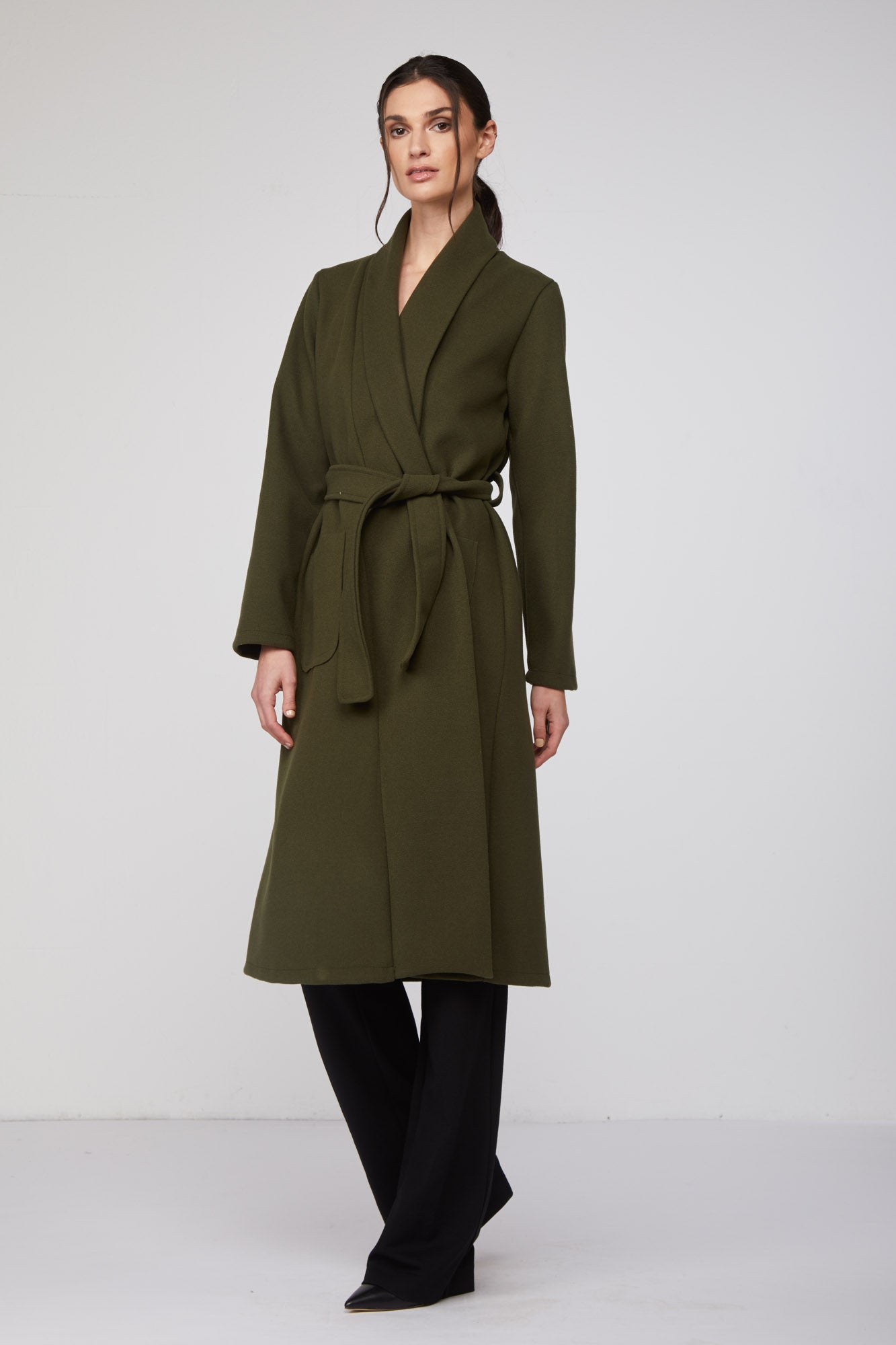 曼加诺·卡普波托（ManGano Cappotto）a Vestaglia“Mara”Verde Militare