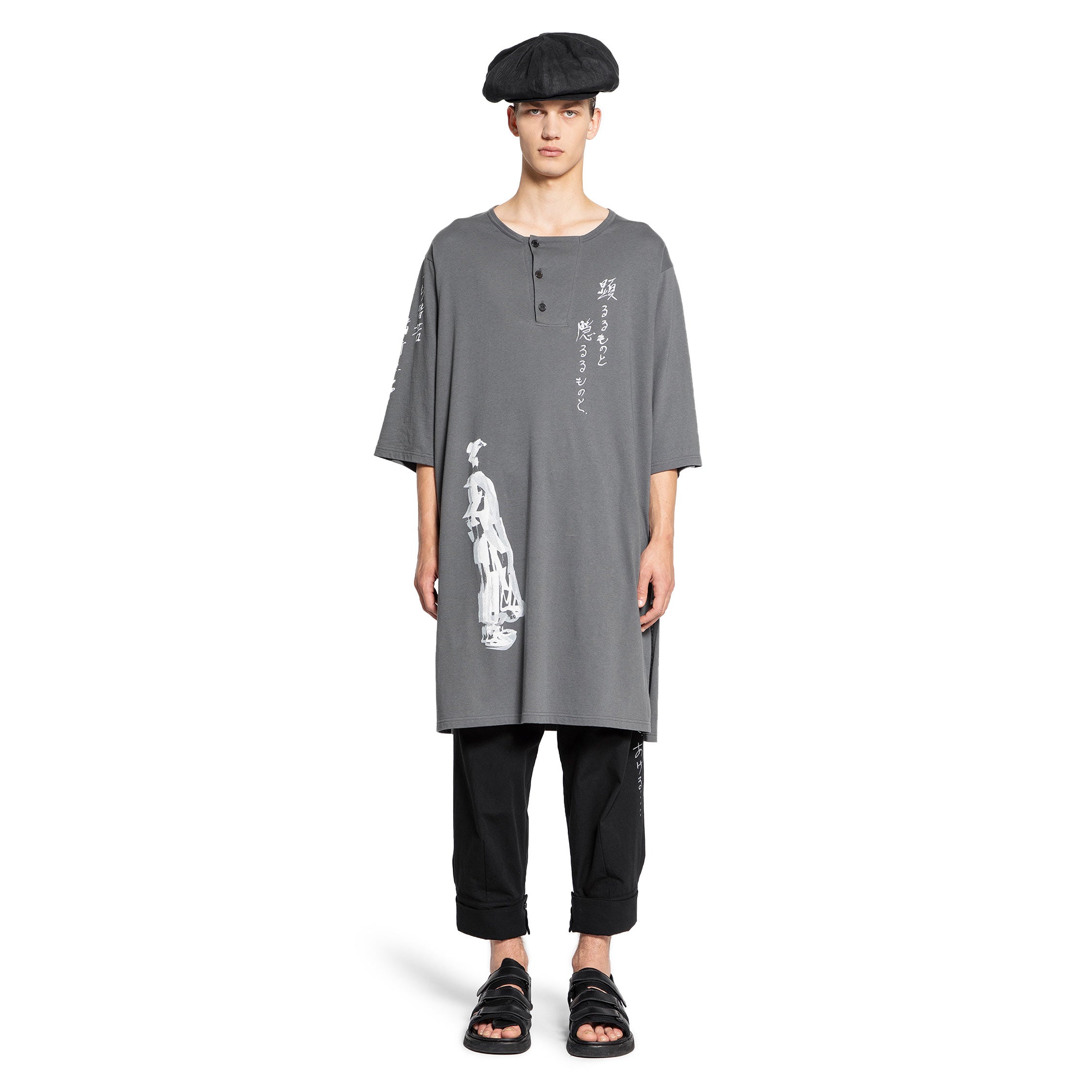 YOHJI YAMAMOTO MAN GREY T-SHIRTS & TANK TOPS