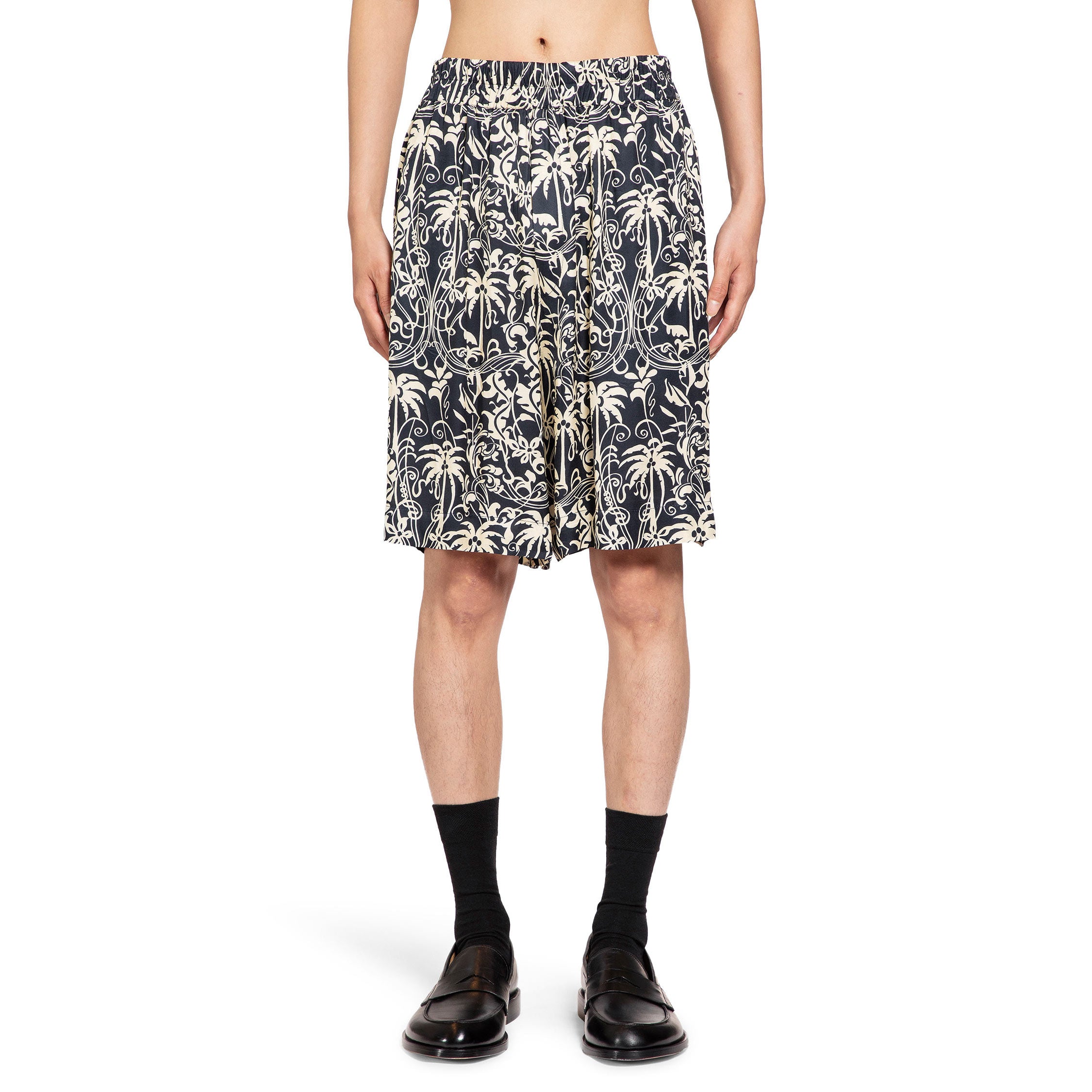 LANEUS MAN BLACK & WHITE SHORTS & SKIRTS