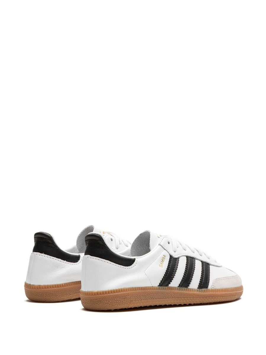 Adidas Sneakers