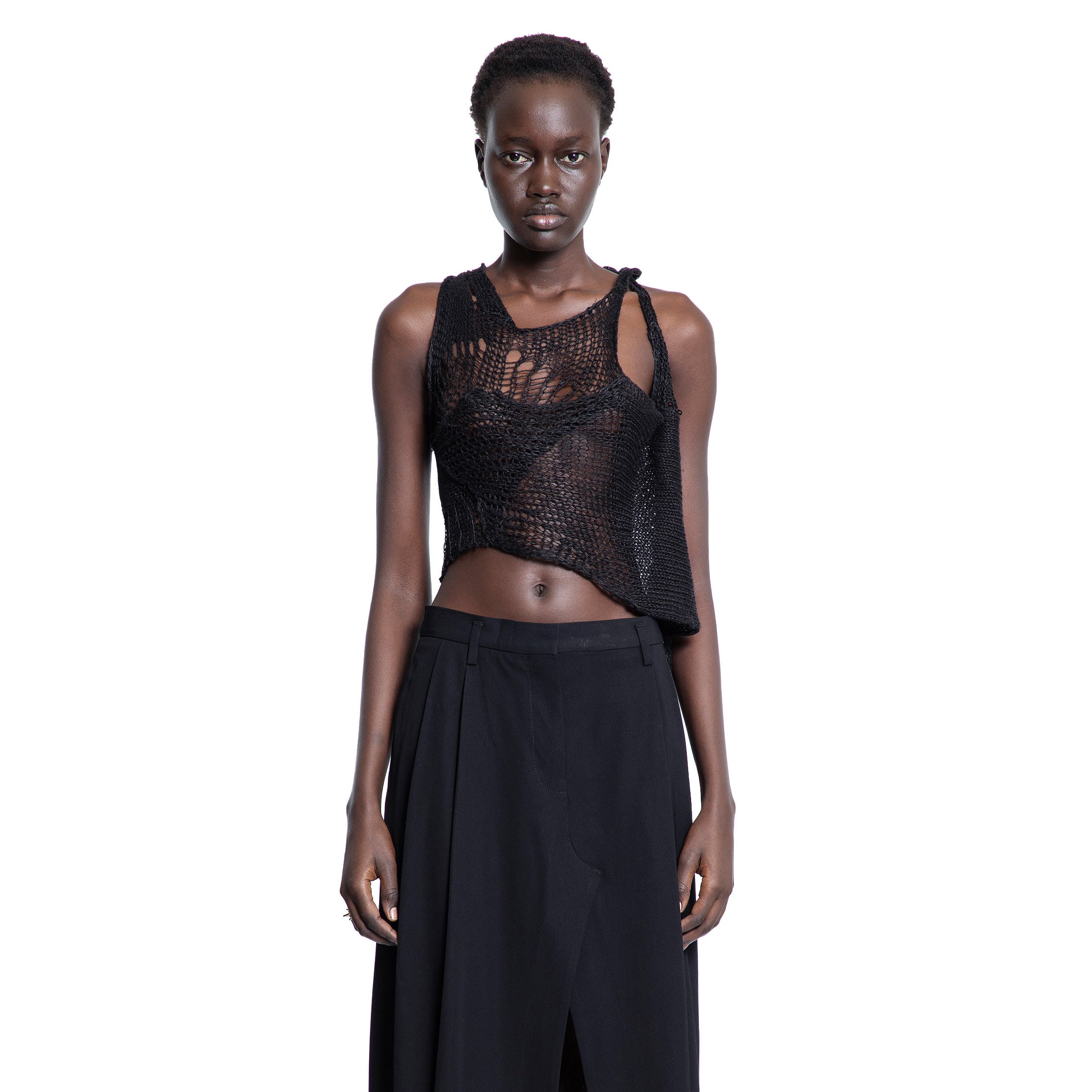 HALOS WOMAN BLACK TOPS