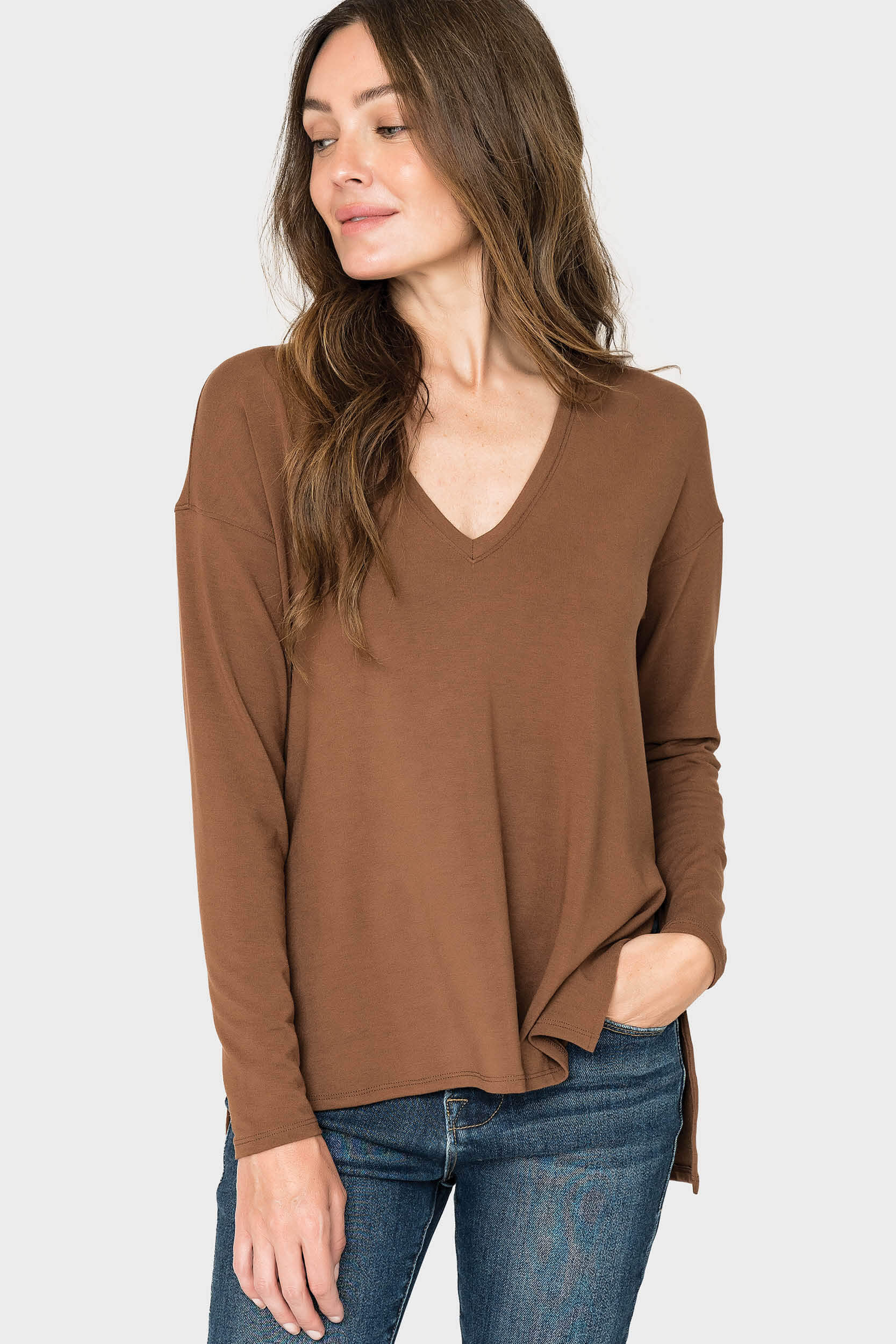Long Sleeve V-Neck Essential Sweater Knit Top - Truffle Brown S