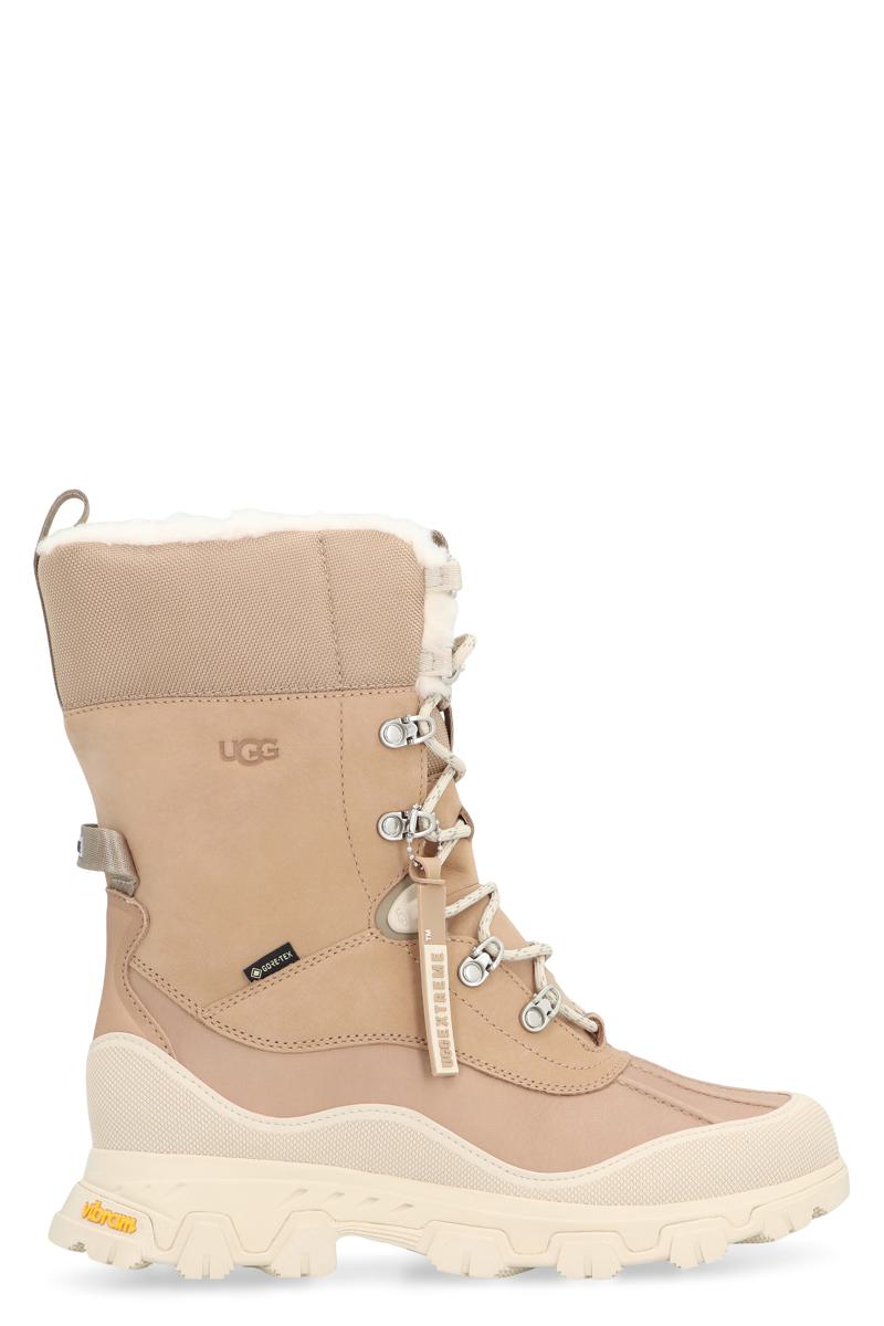UGG Adirondack Meridian徒步靴