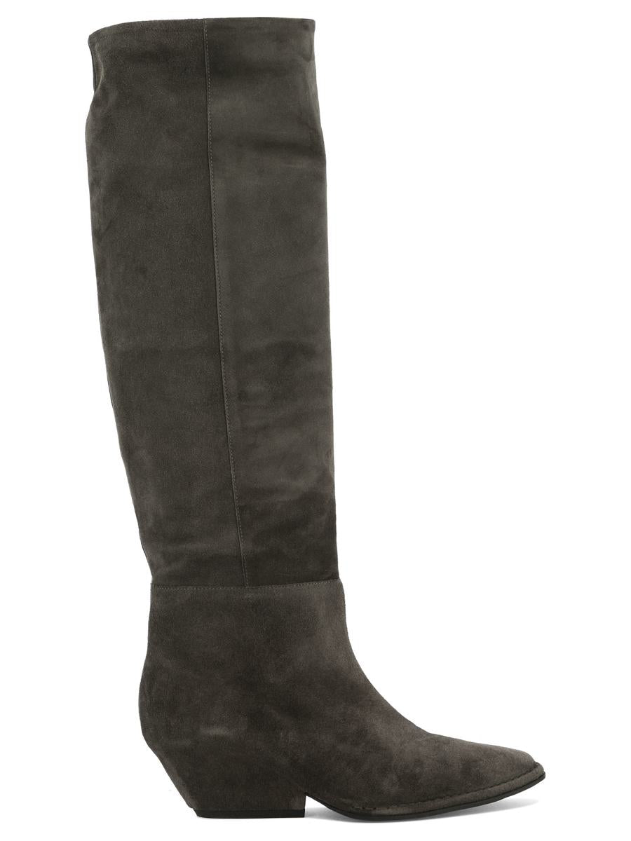 Delcarlo "Crio" Boots