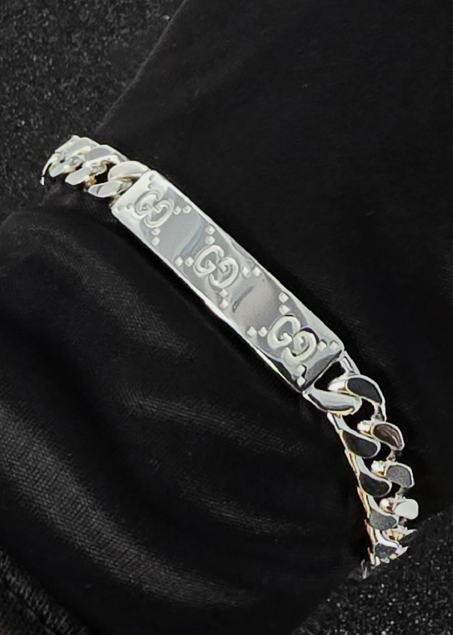 GUCCI Signature GG Engraved Chunky Silver Bracelet YBA814851001