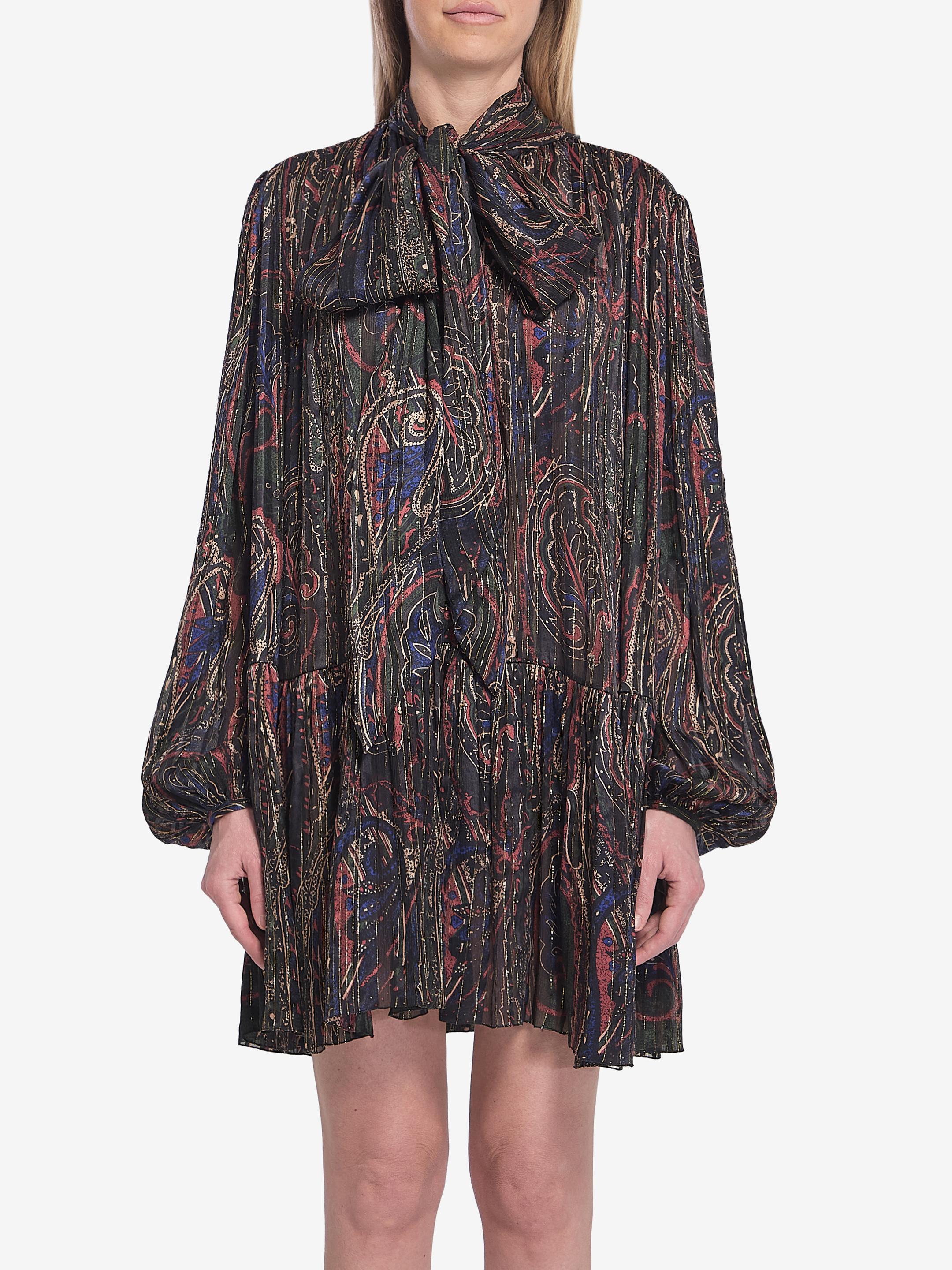 Short lavallire dress