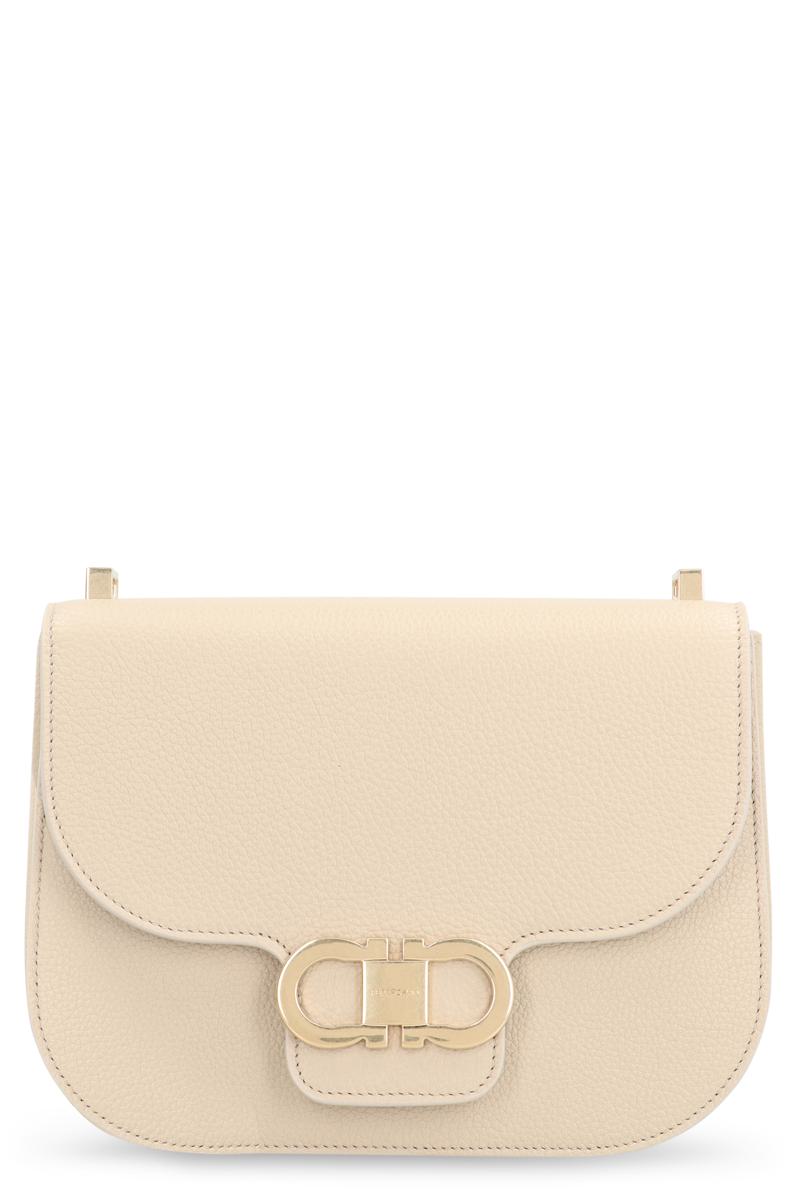 Salvatore Ferragamo Gancini 皮革斜挎包