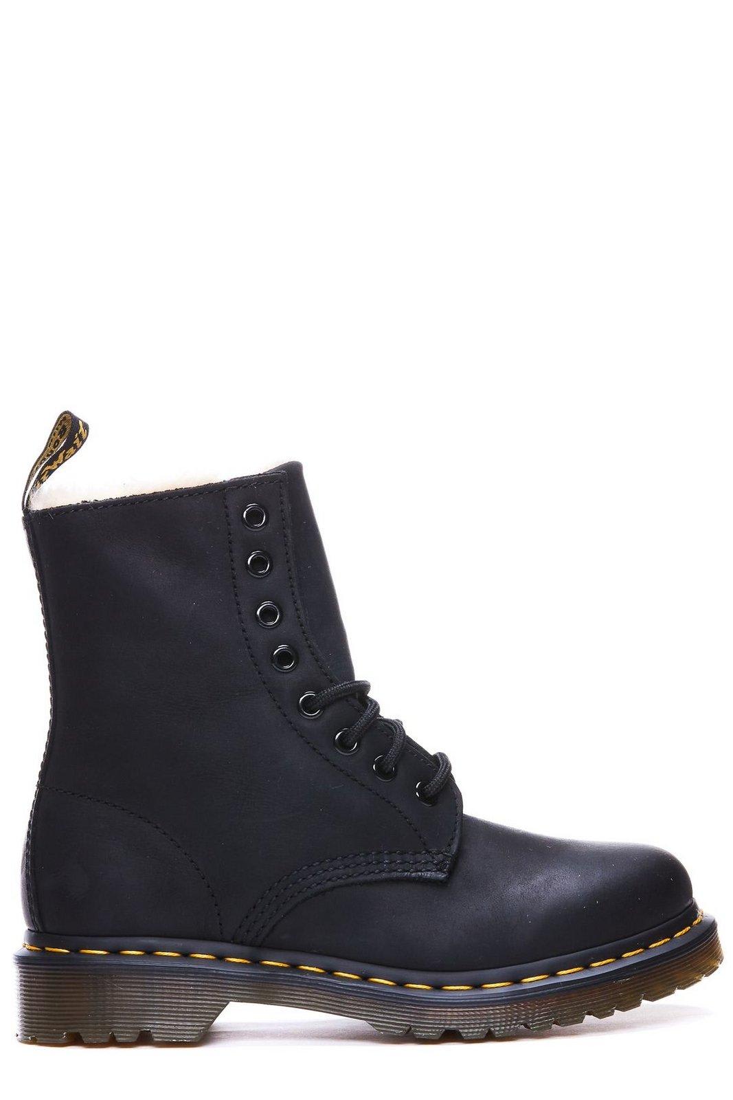 Dr. Martens 1460 Serena 仿毛靴