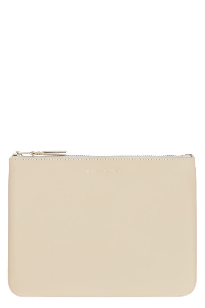 Comme Des Garçons Logo Detail Flat Leather Pouch