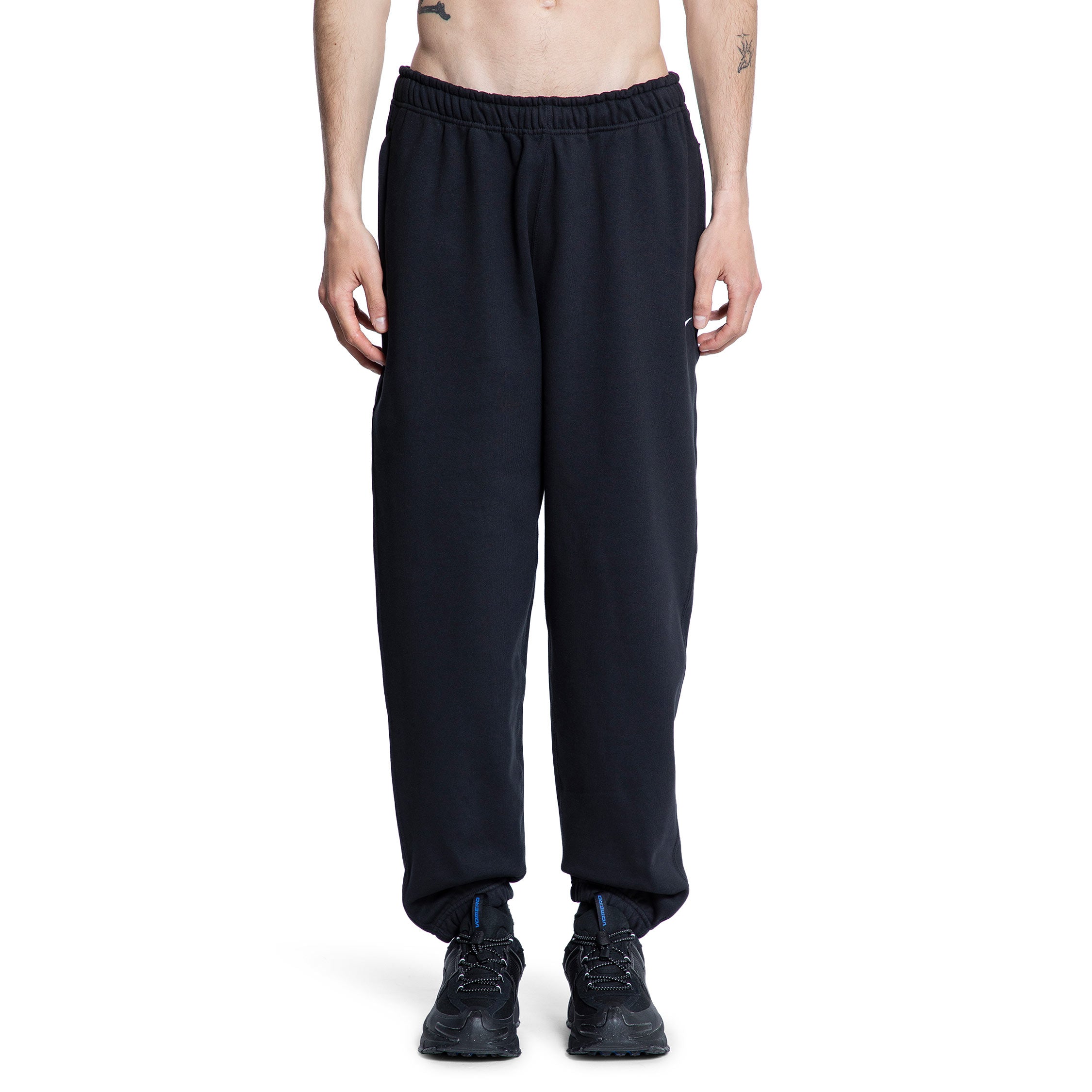 NIKE MAN BLACK TROUSERS
