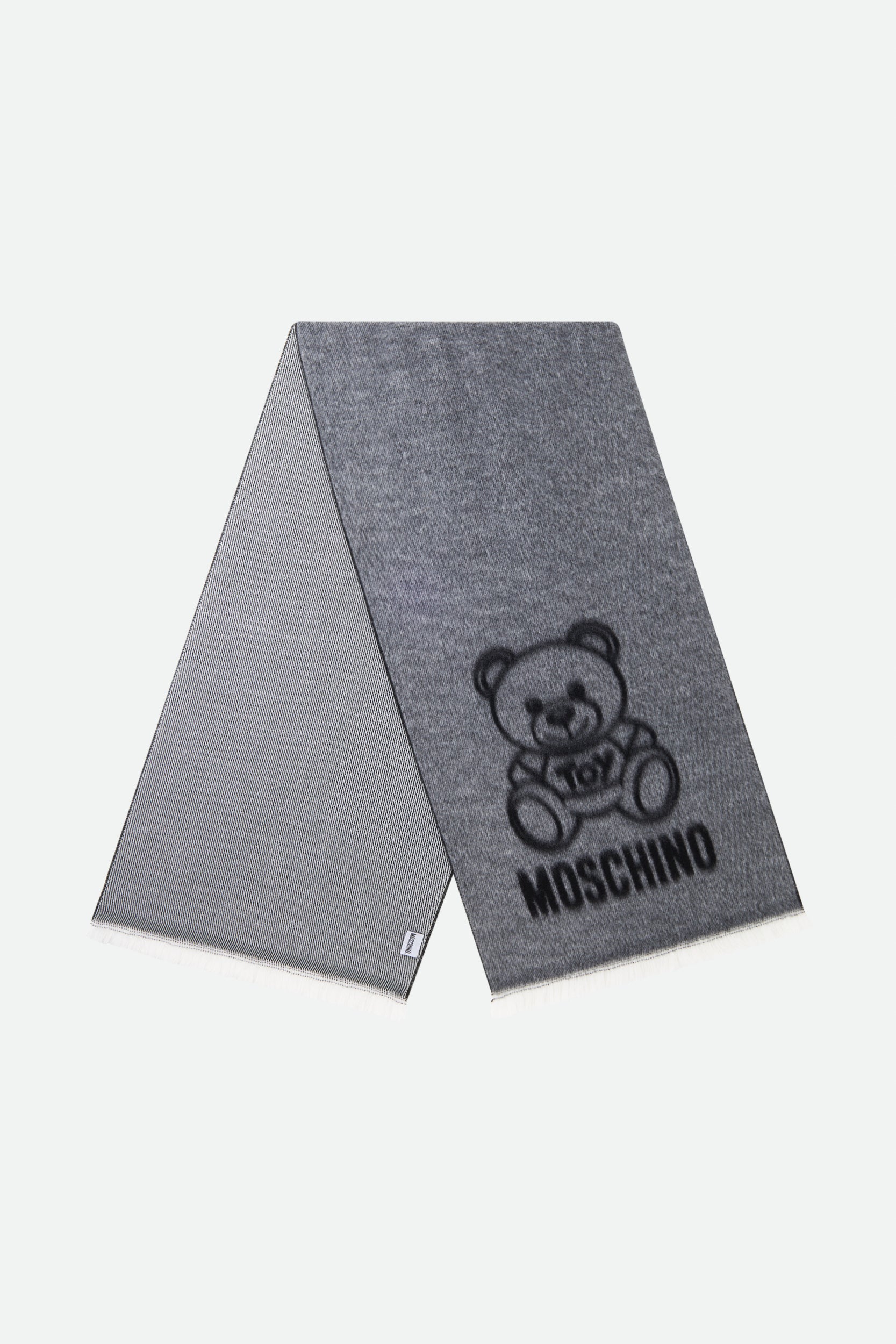莫斯奇诺·夏尔帕（Moschino Sciarpa）在拉娜·格里吉亚（Lana Grigia）
