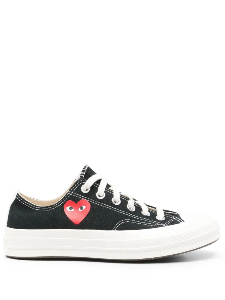 Comme Des Garçons Play 联名 Converse Chuck Taylor 红心低帮运动鞋