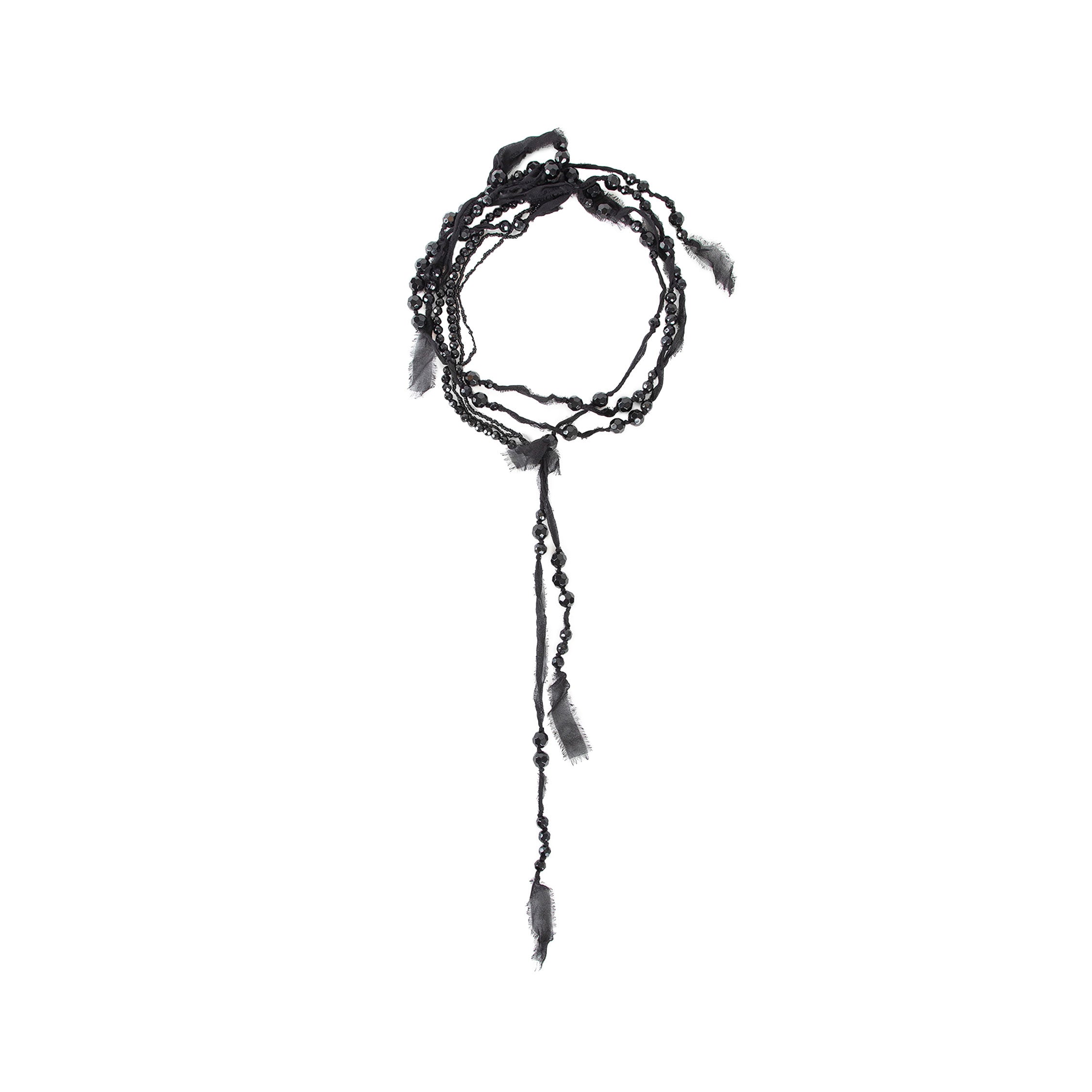 KUNDO WOMAN BLACK JEWELLERY
