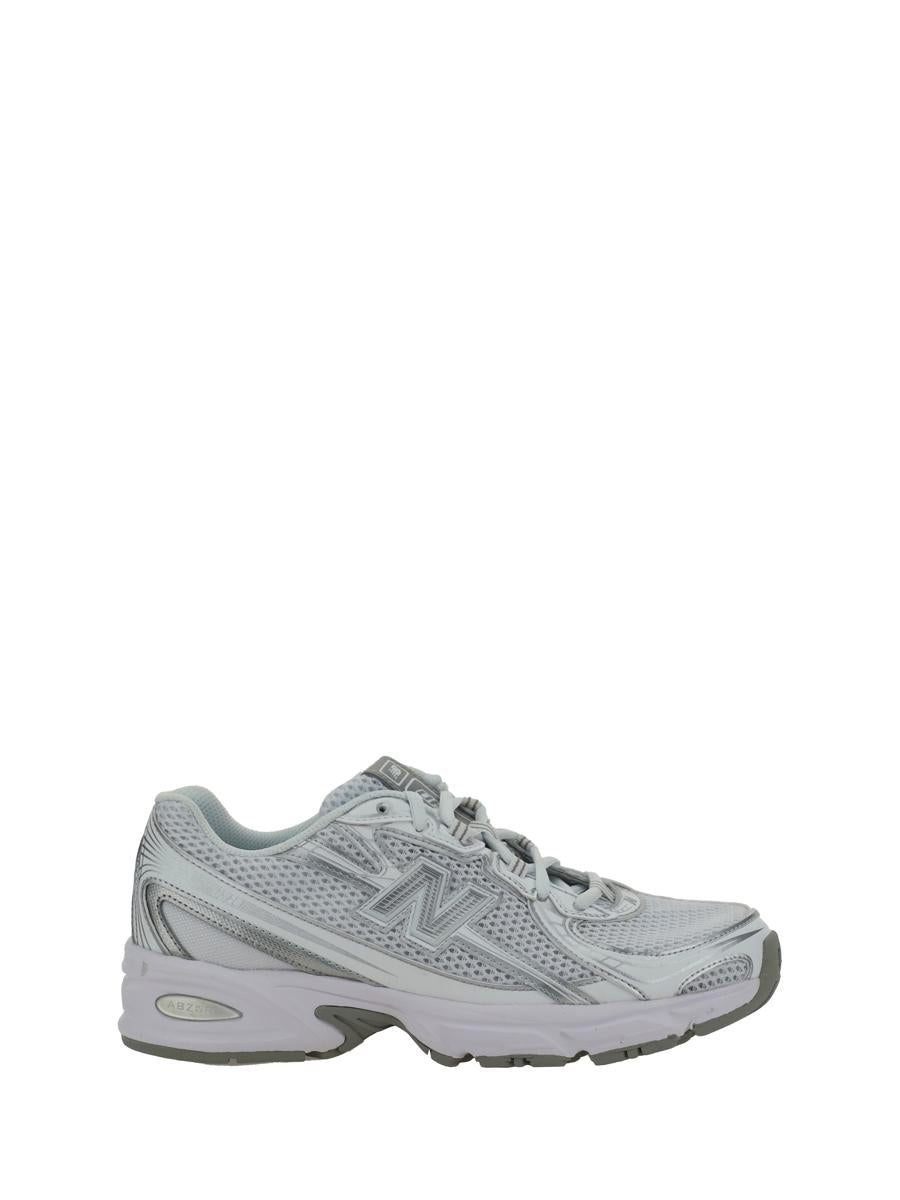 New Balance 运动鞋
